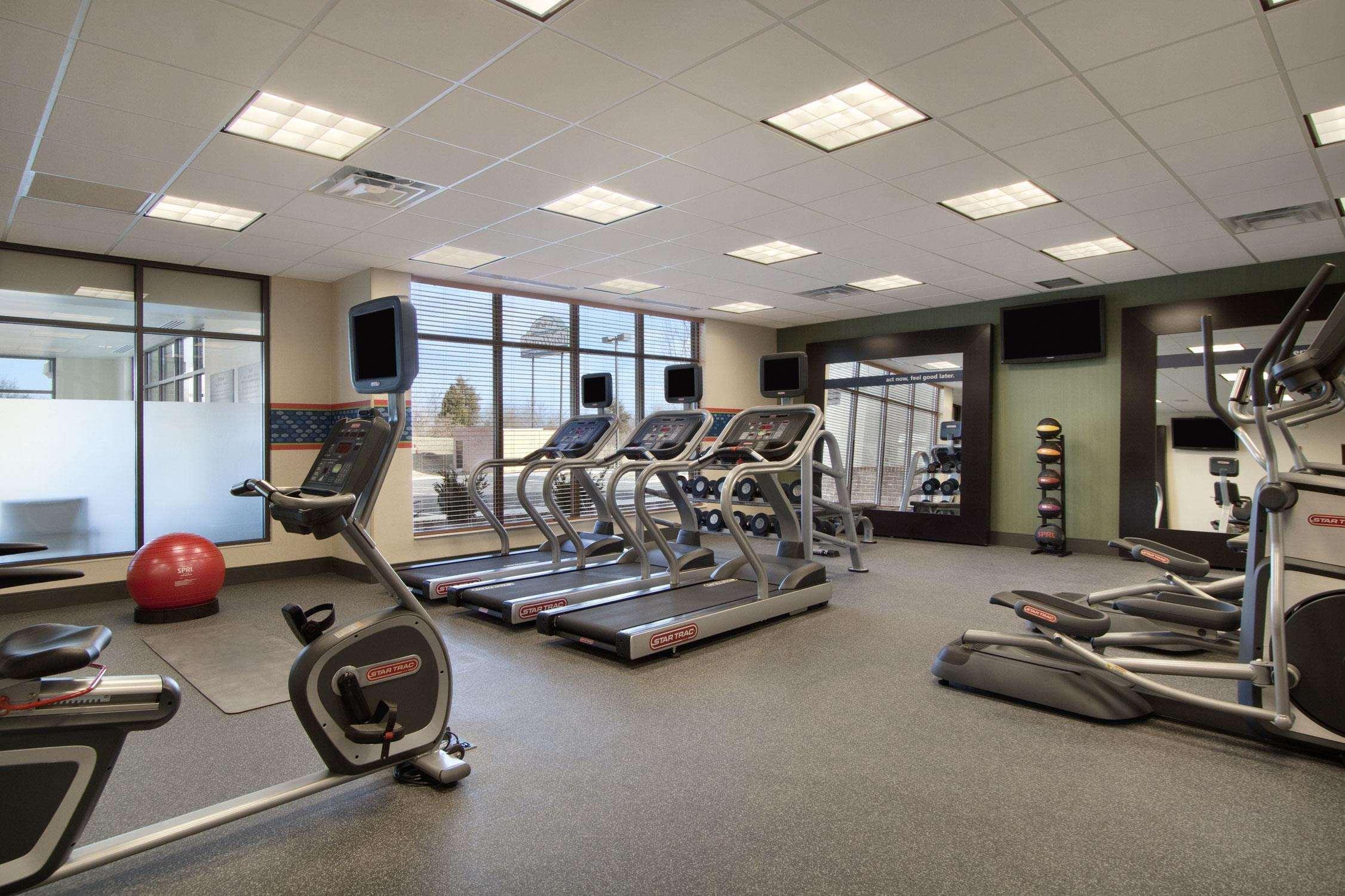 Gimnasio Hampton Inn & Suites Charles Town