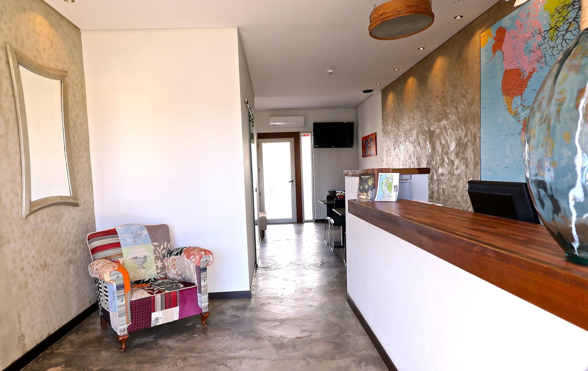 Vista Lobby Lost & Found - Guesthouse & Suites