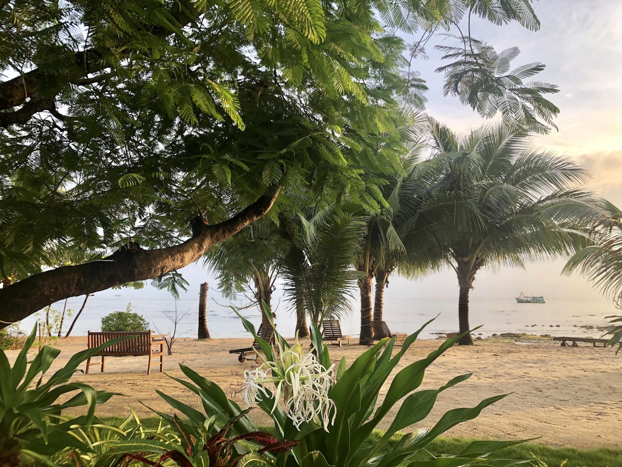 Playa Peppercorn Beach