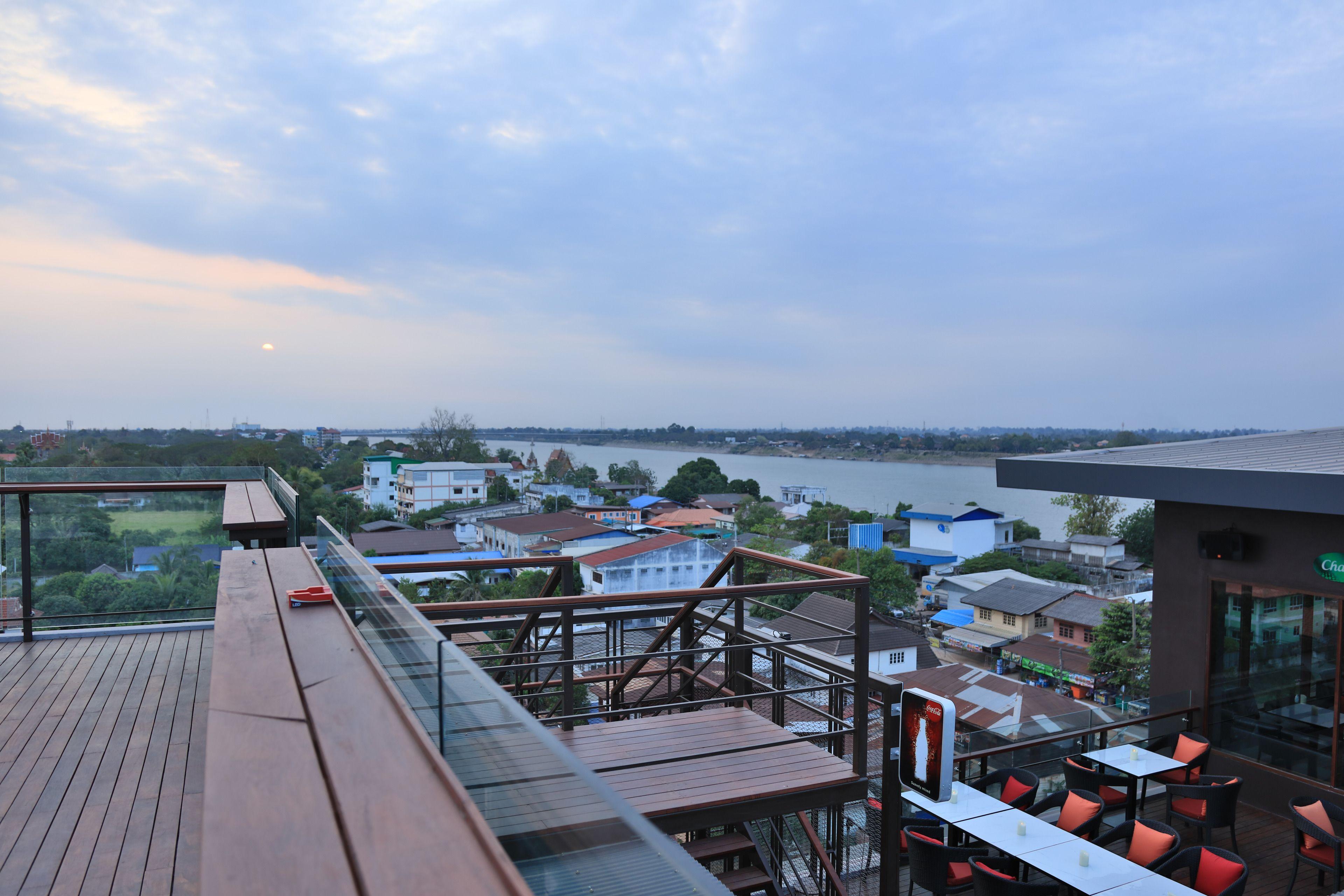 Varios Amanta Hotel Nongkhai