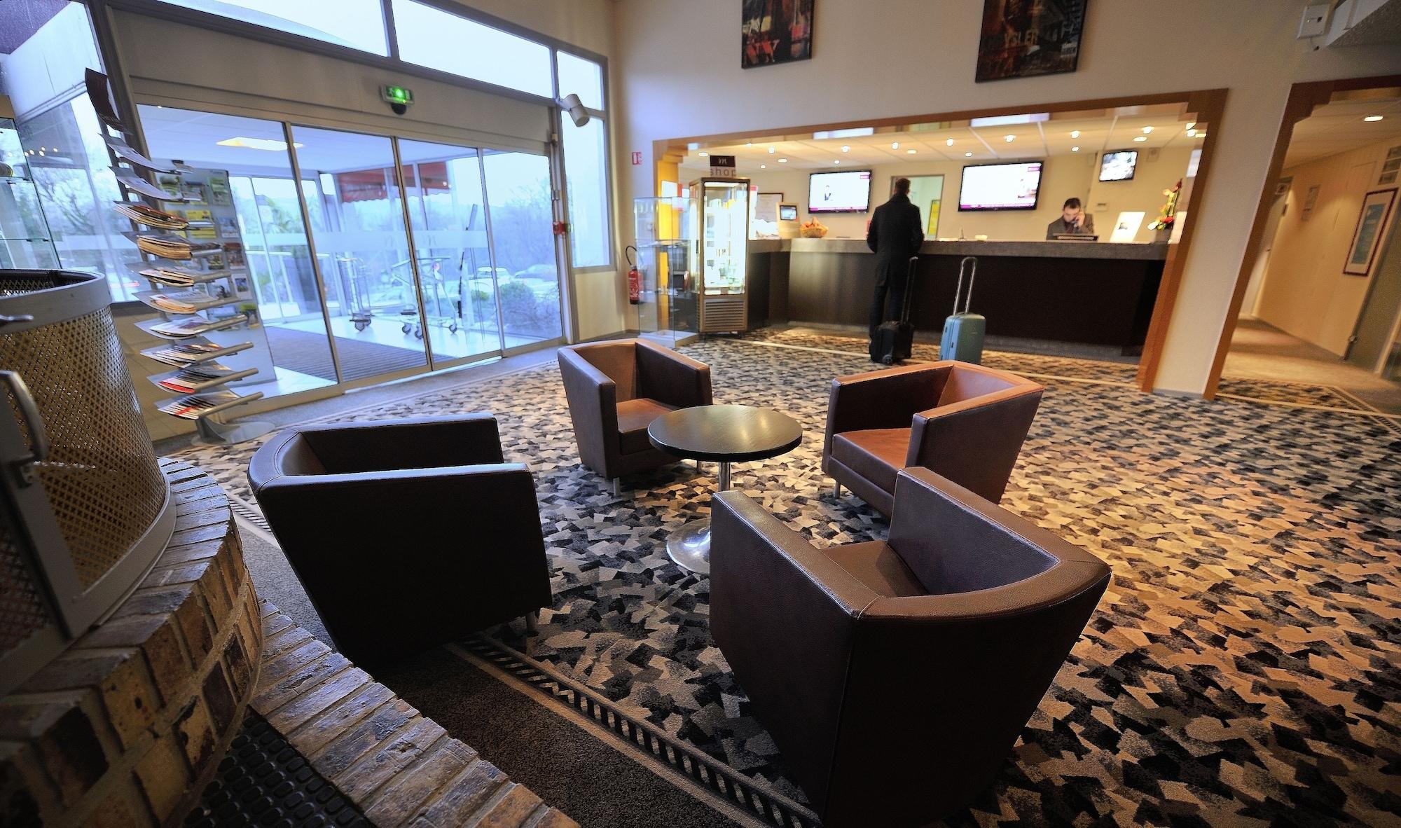 Vista Lobby Mercure Rouen Val De Reuil