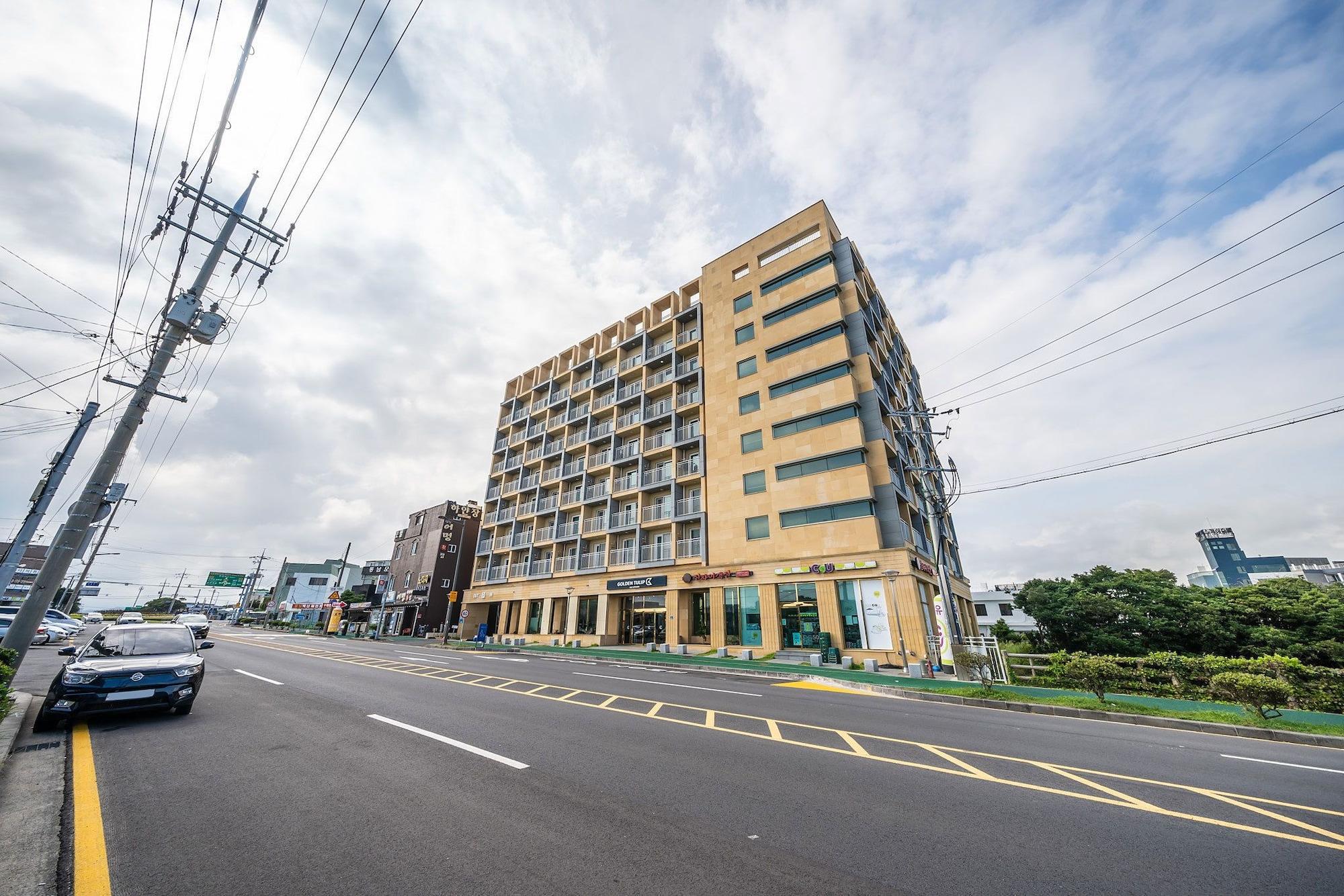 Vista Exterior Golden Tulip Jeju Seongsan Hotel