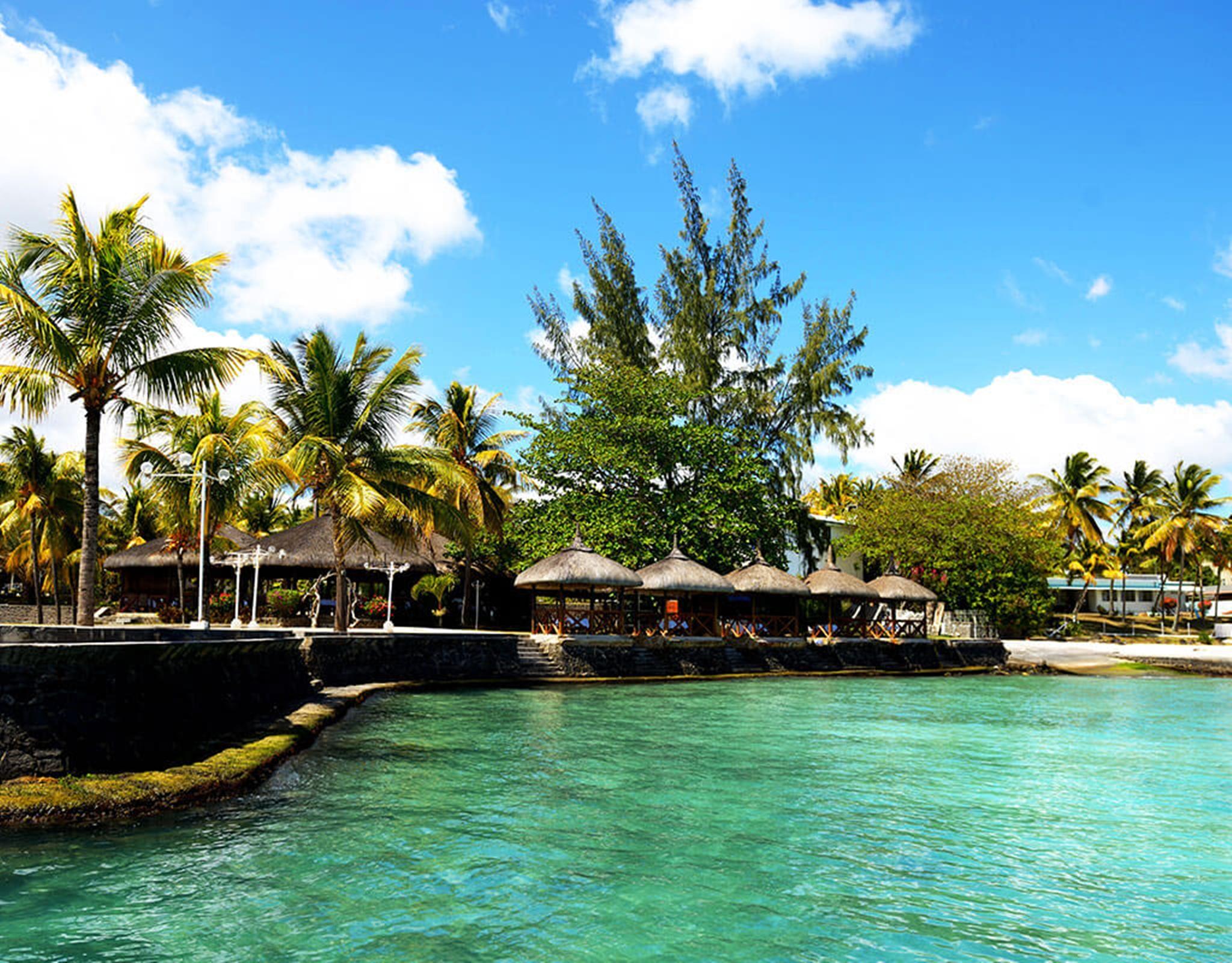 Playa Mon Choisy Beach R.