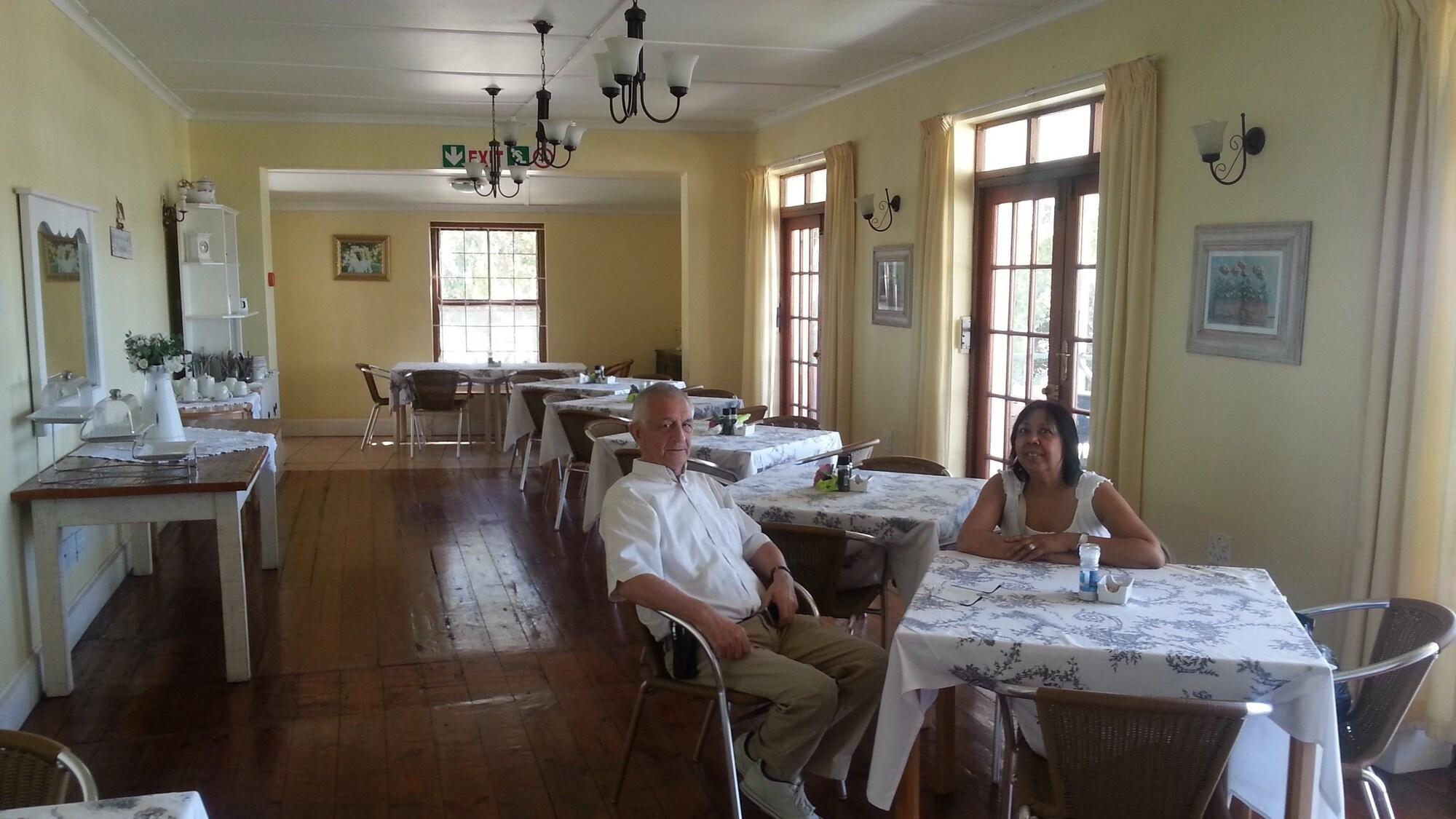 Restaurant District Six Guesthouse