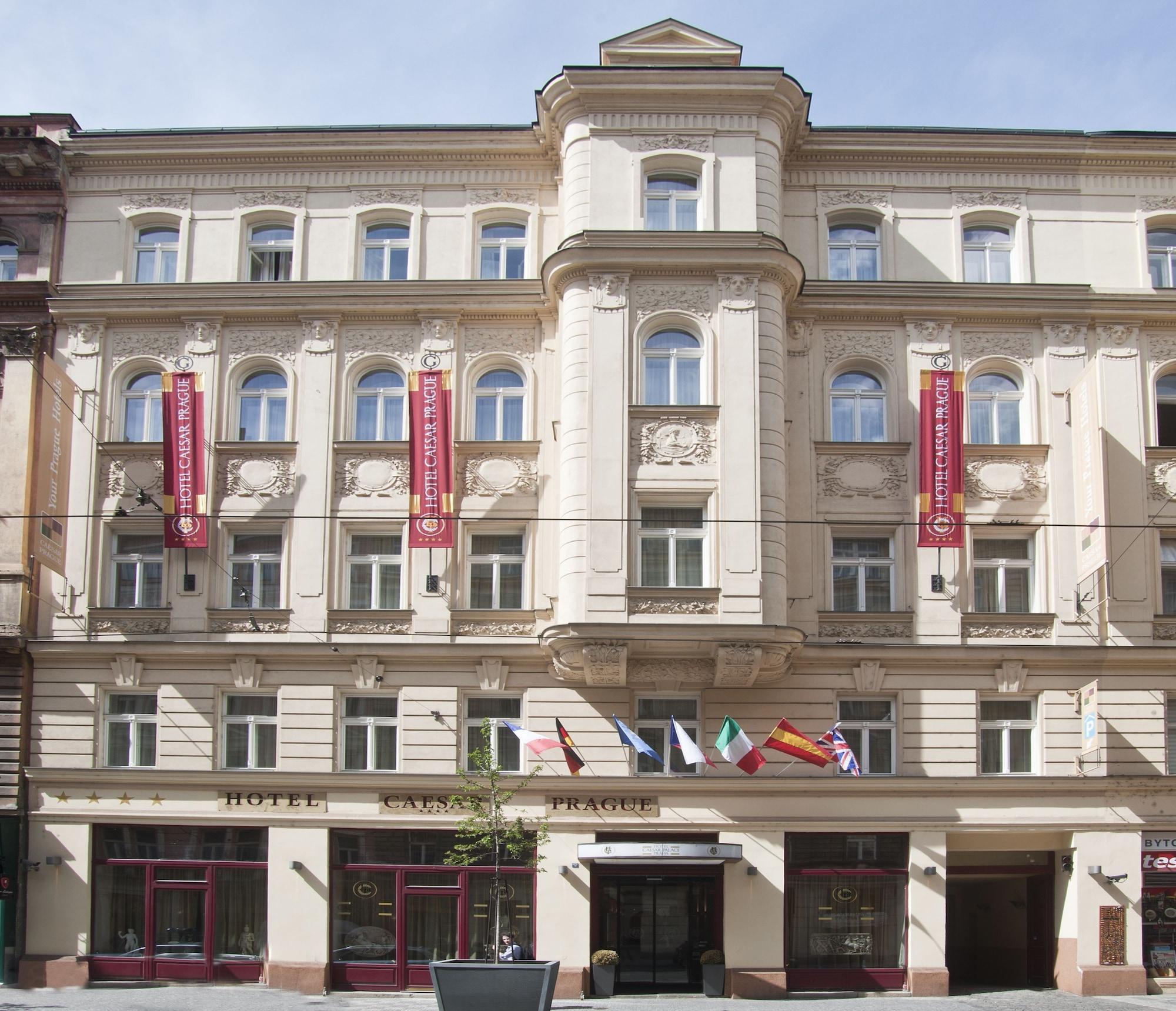 Vista Exterior Hotel Caesar Prague