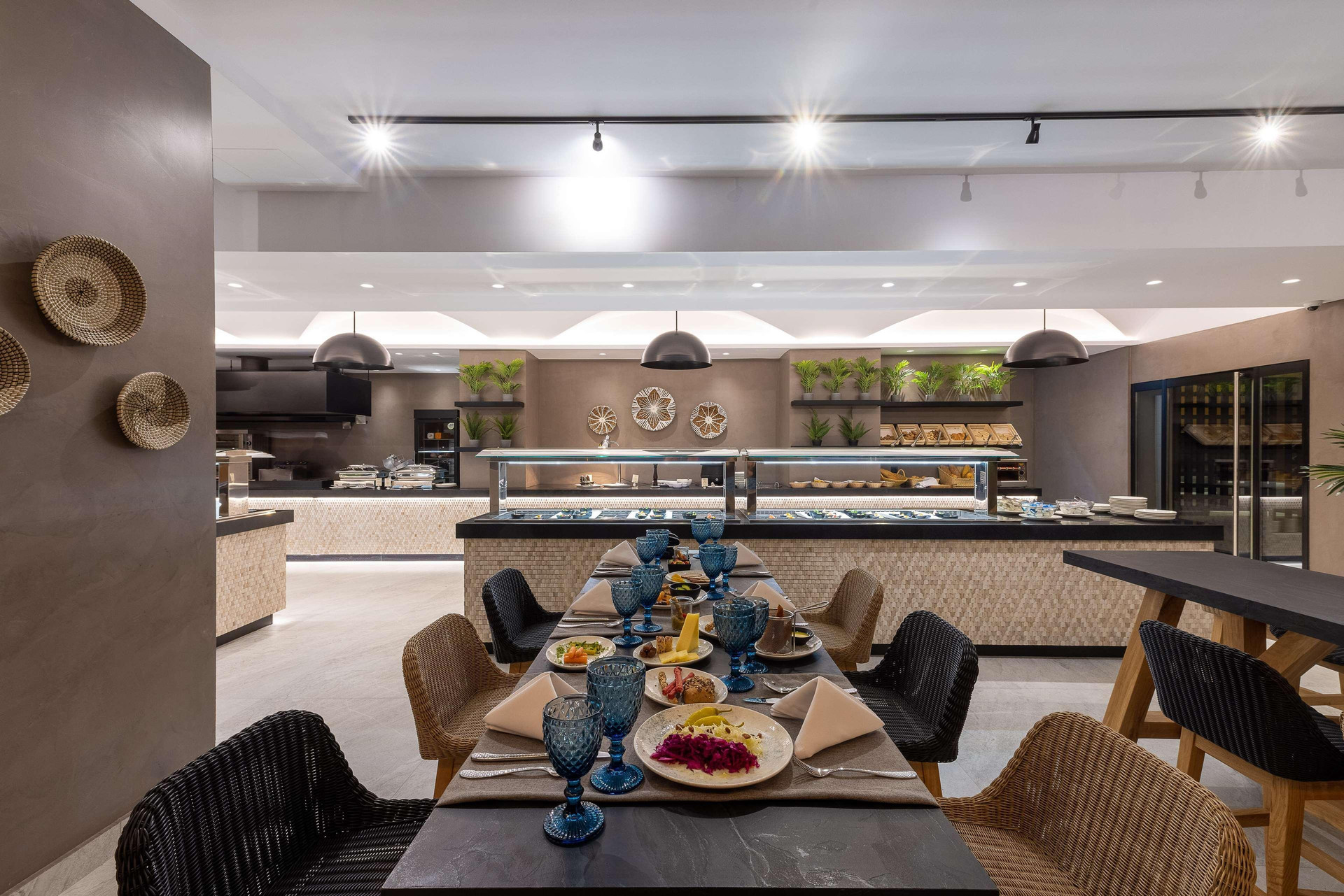 Restaurant Eliros Mare Beachfront Poem Hotel
