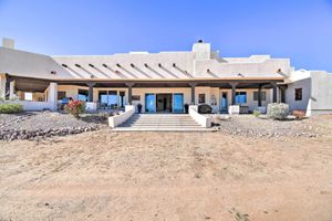 Alquiler Vacacional - Rio Verde Desert Escape w/ Patio & Mountain Views!