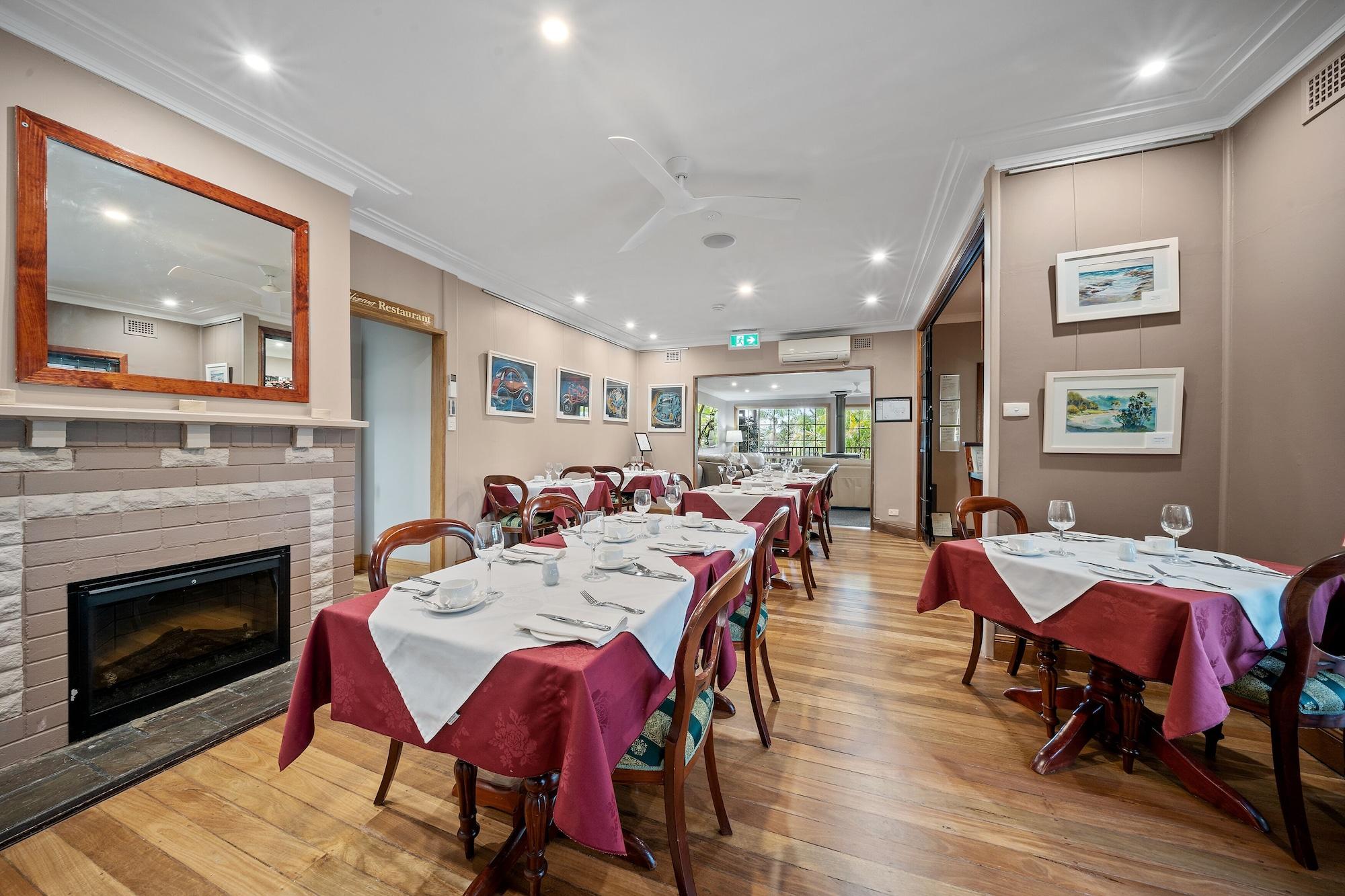 Restaurant Oasis Inn Ulladulla - Guest 18 Years and Older