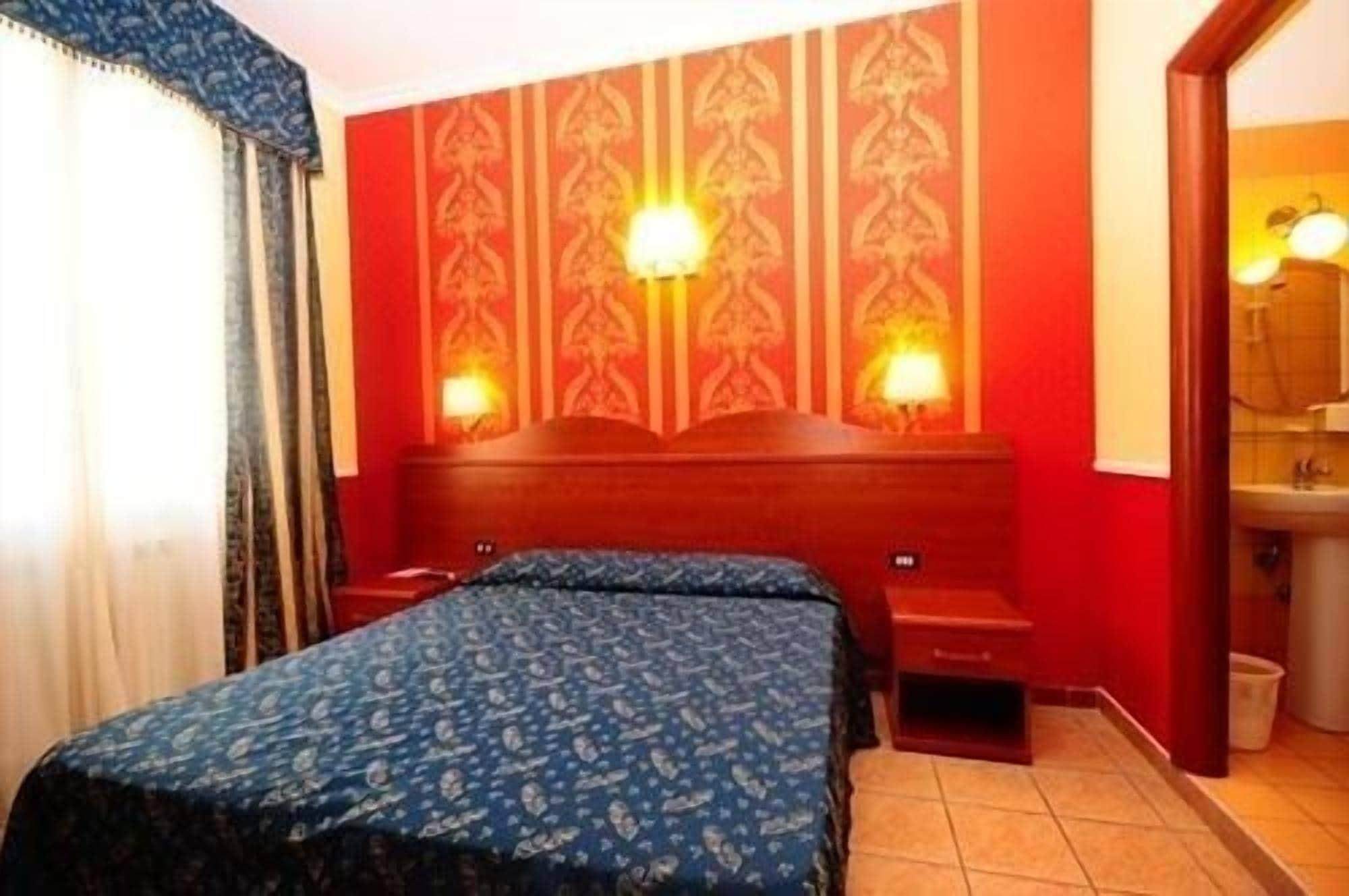 Varios Termini Station Rooms