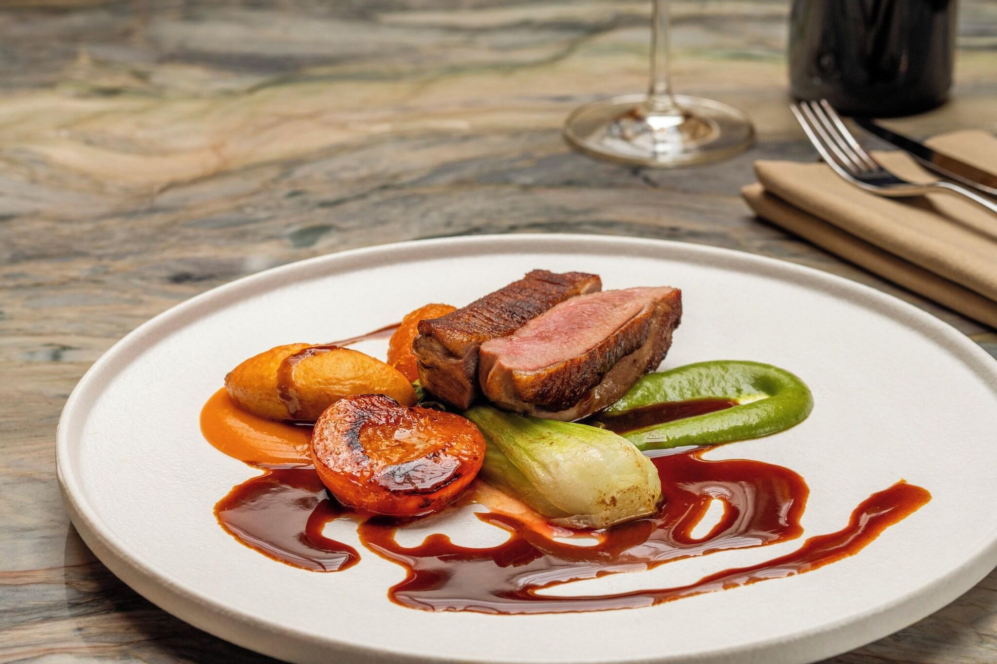 Restaurant Fingal - A Luxury Floating Hotel