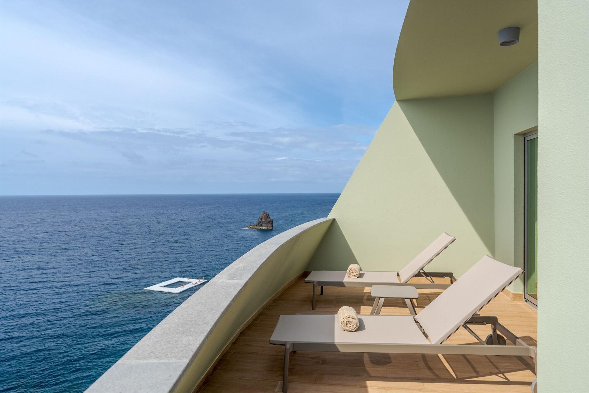 Equipamiento de Habitación Pestana Vila Lido Madeira Ocean Hotel