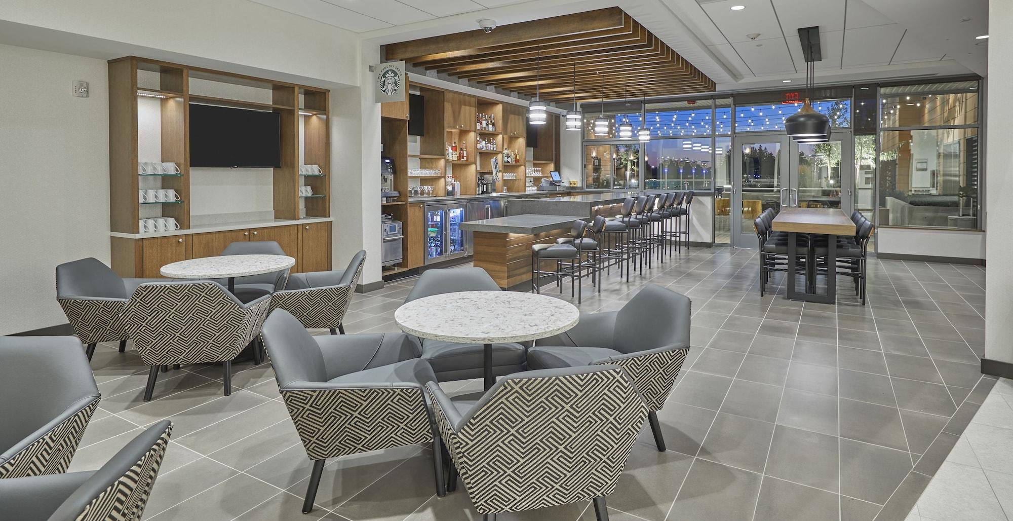 Bar/Salón Hyatt Place Eugene / Oakway Center