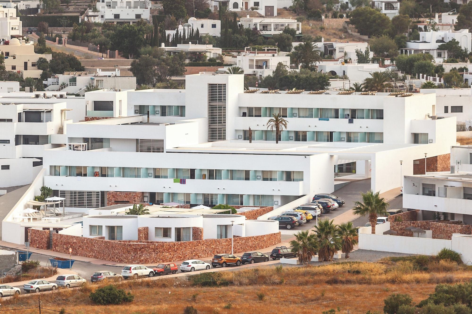 Vista Exterior Hotel Calagrande Spa Cabodegata