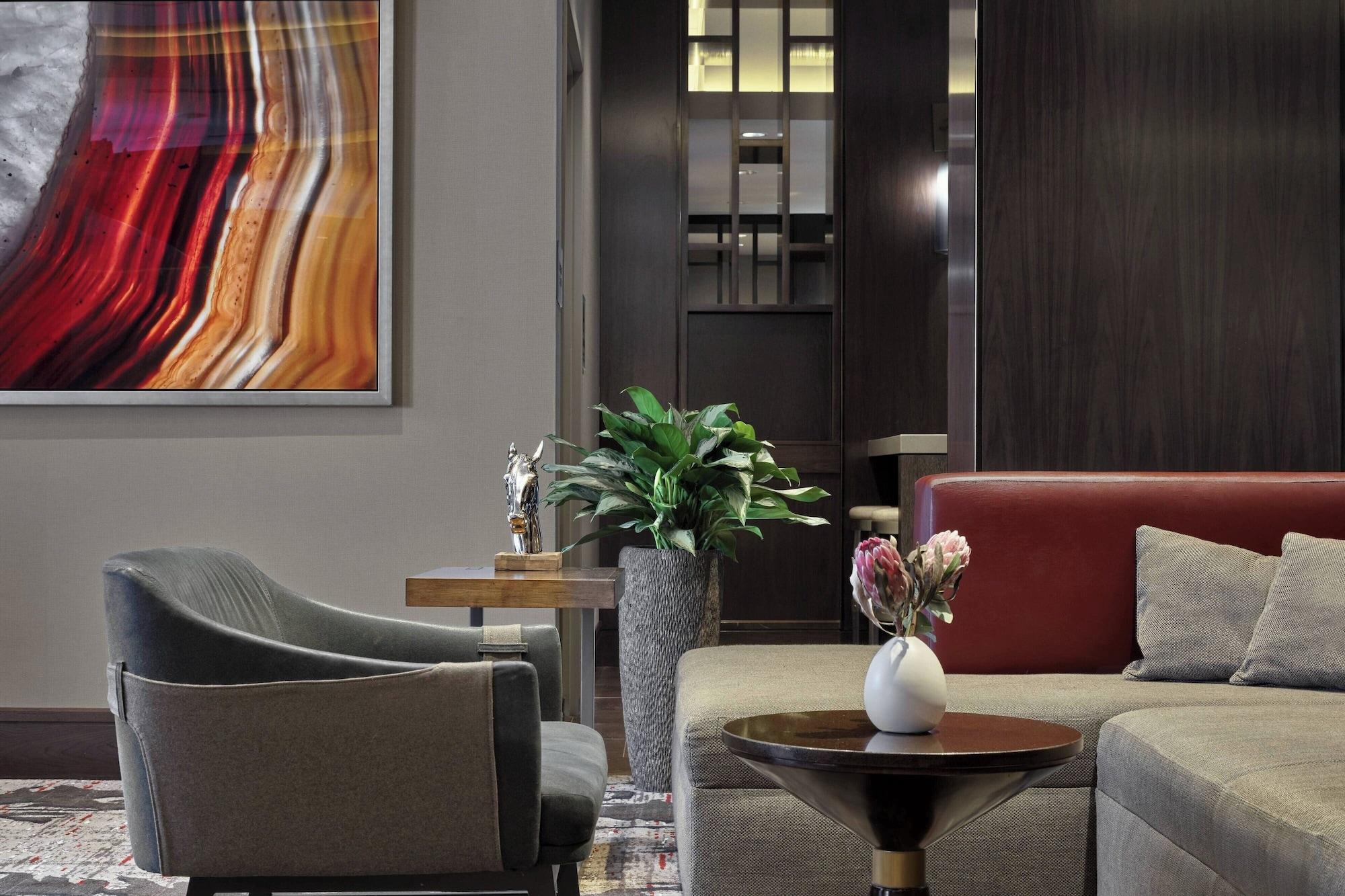 Vista Lobby Calgary Marriott Downtown Hotel