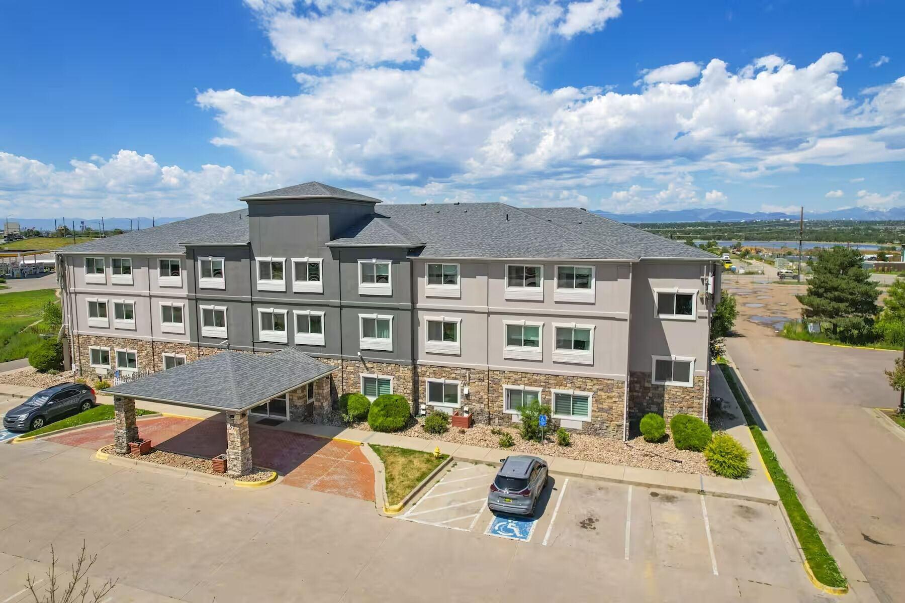 Varios Baymont by Wyndham Henderson-Northeast Denver