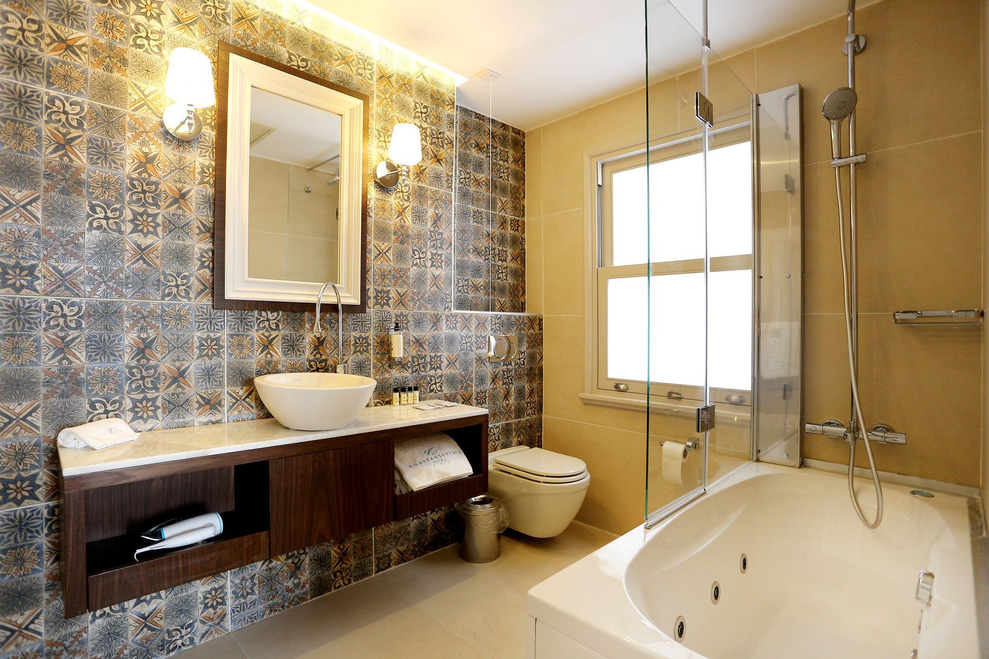 Set de Habitación Fuga Hotel Constantinidis