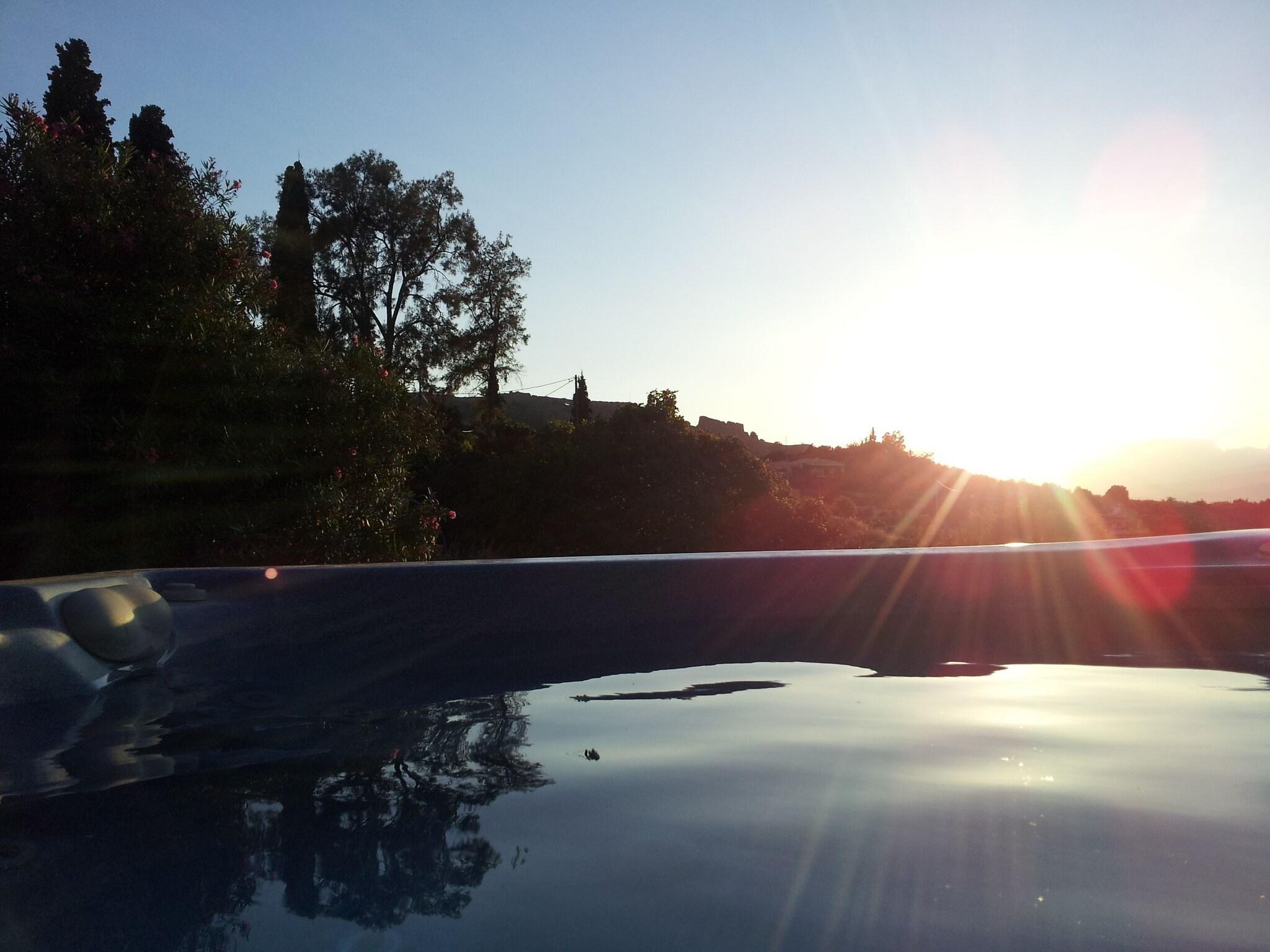 Vista Piscina Klymeni Traditional Homes