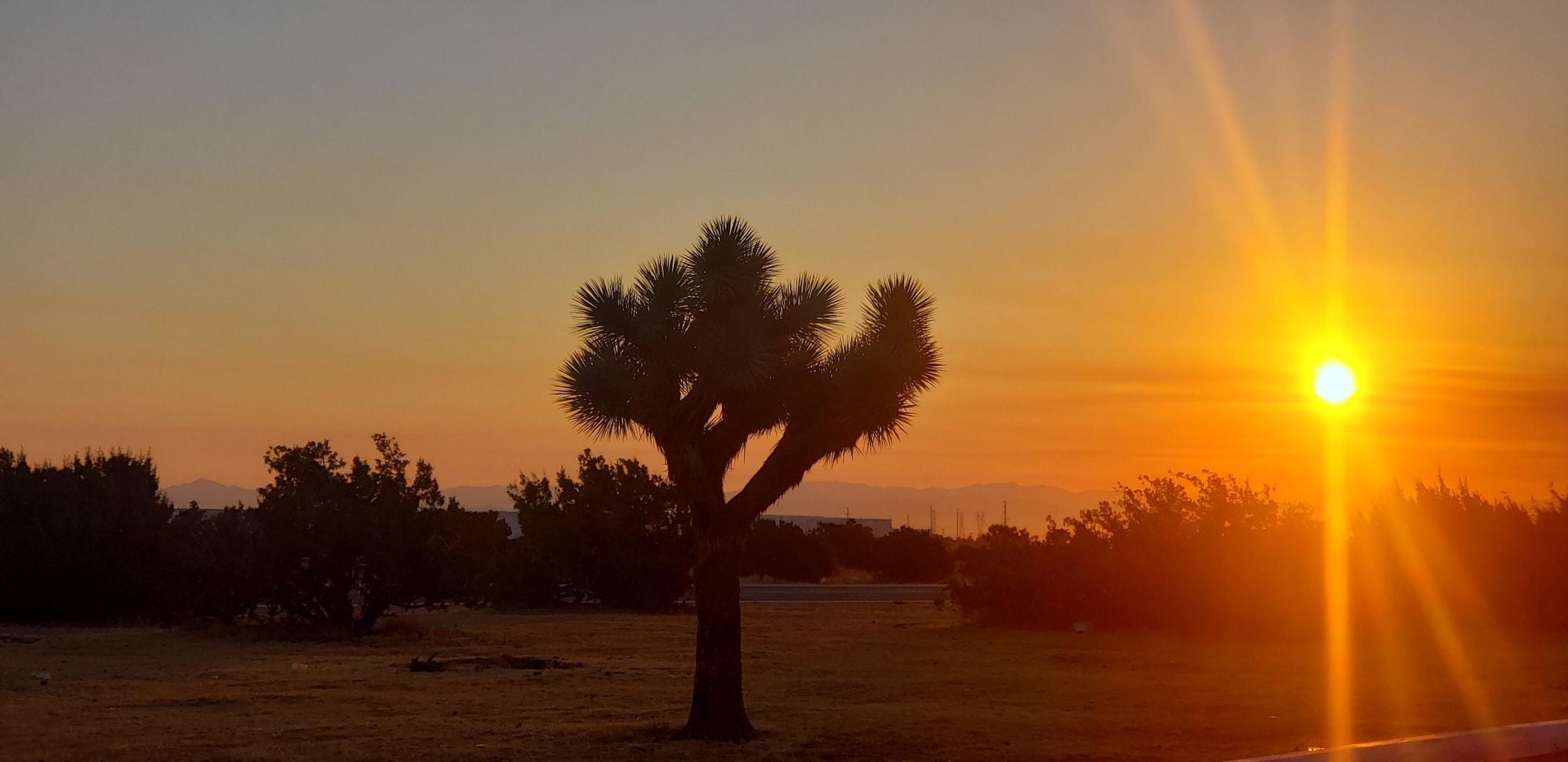 Vista Exterior Studio 6 Suites Hesperia, CA – West Main Street – I-15