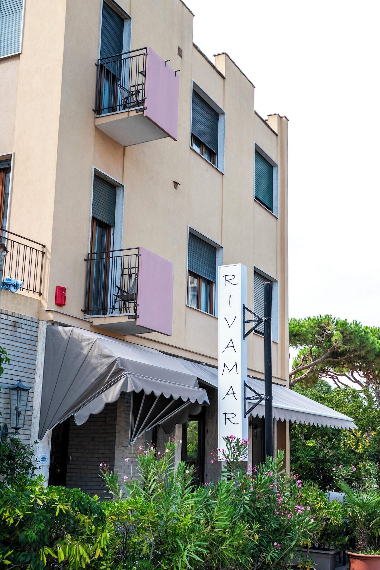 Vista Exterior Rivamare