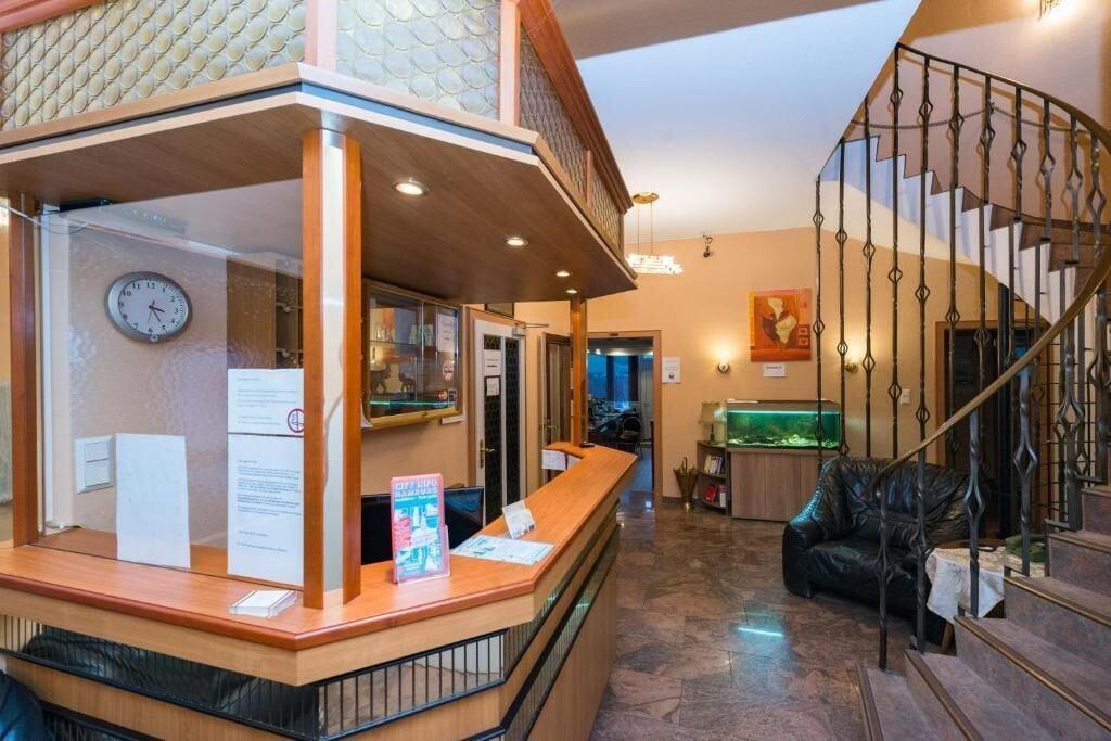 Vista Lobby Hotel Hanseat Hamburg