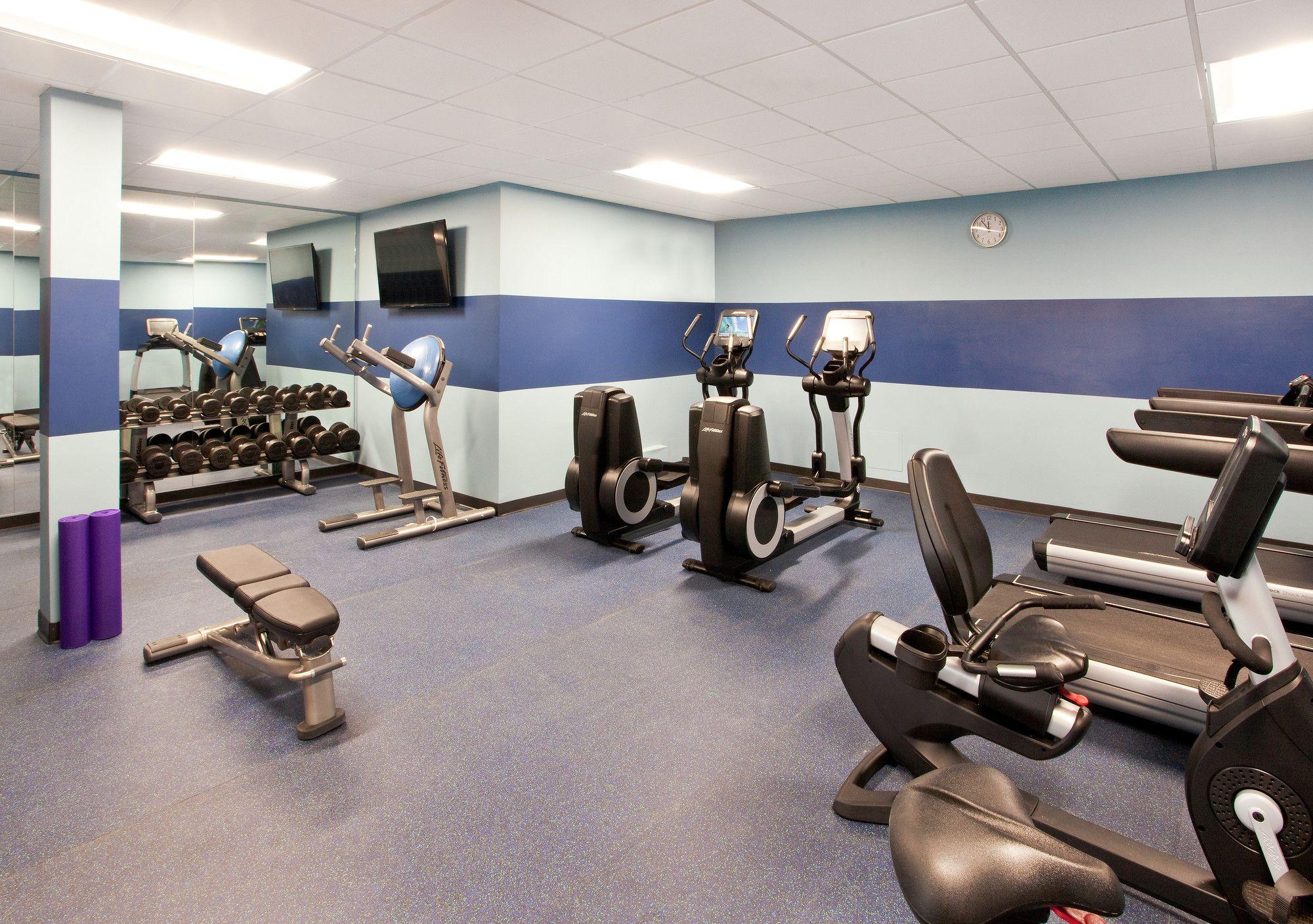 Gimnasio Holiday Inn Cleveland Airport