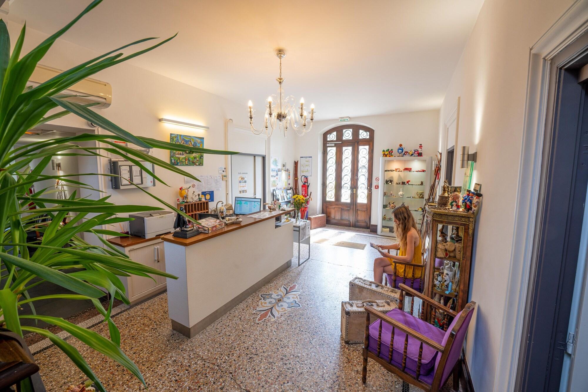 Vista Lobby Le Manoir D Agnès