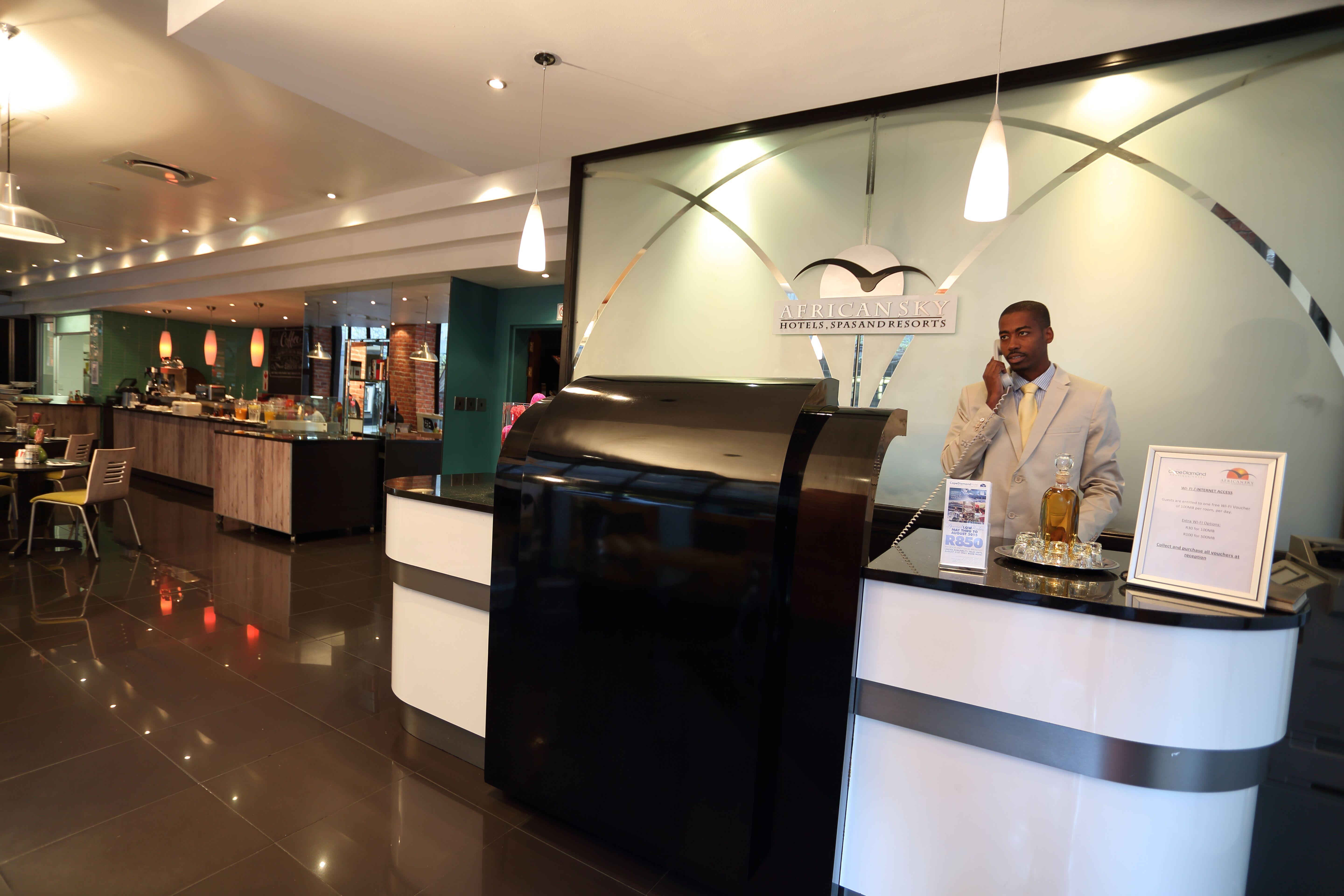 Vista Lobby Cape Diamond Boutique Hotel