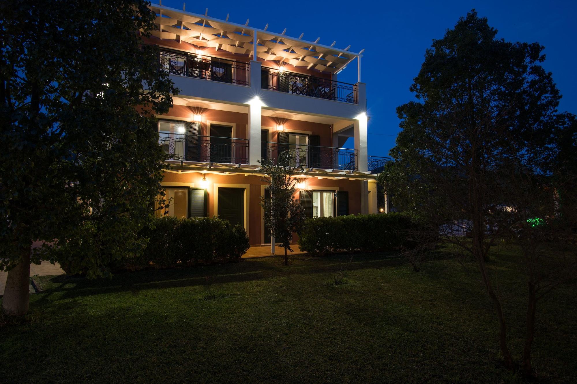 Varios Dina Apartments