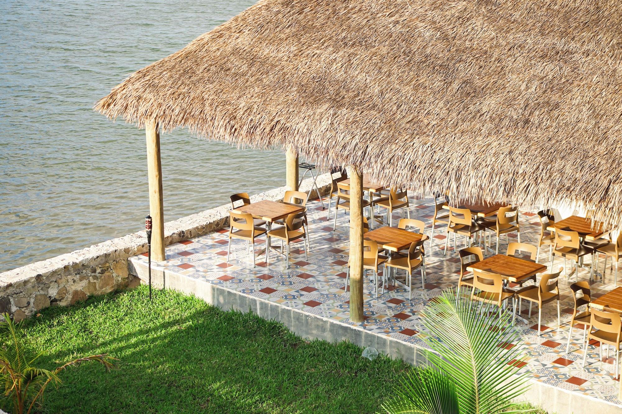 Restaurant Riverside Hotel Chachalacas