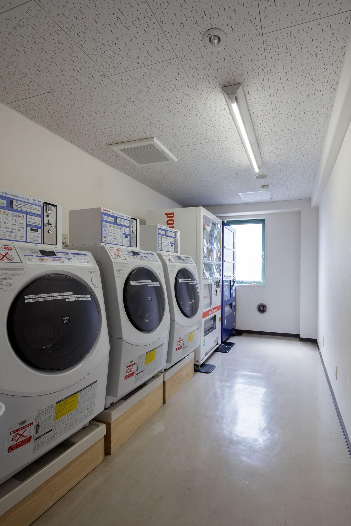 Instalaciones Recreativas Center Hotel Narita 1