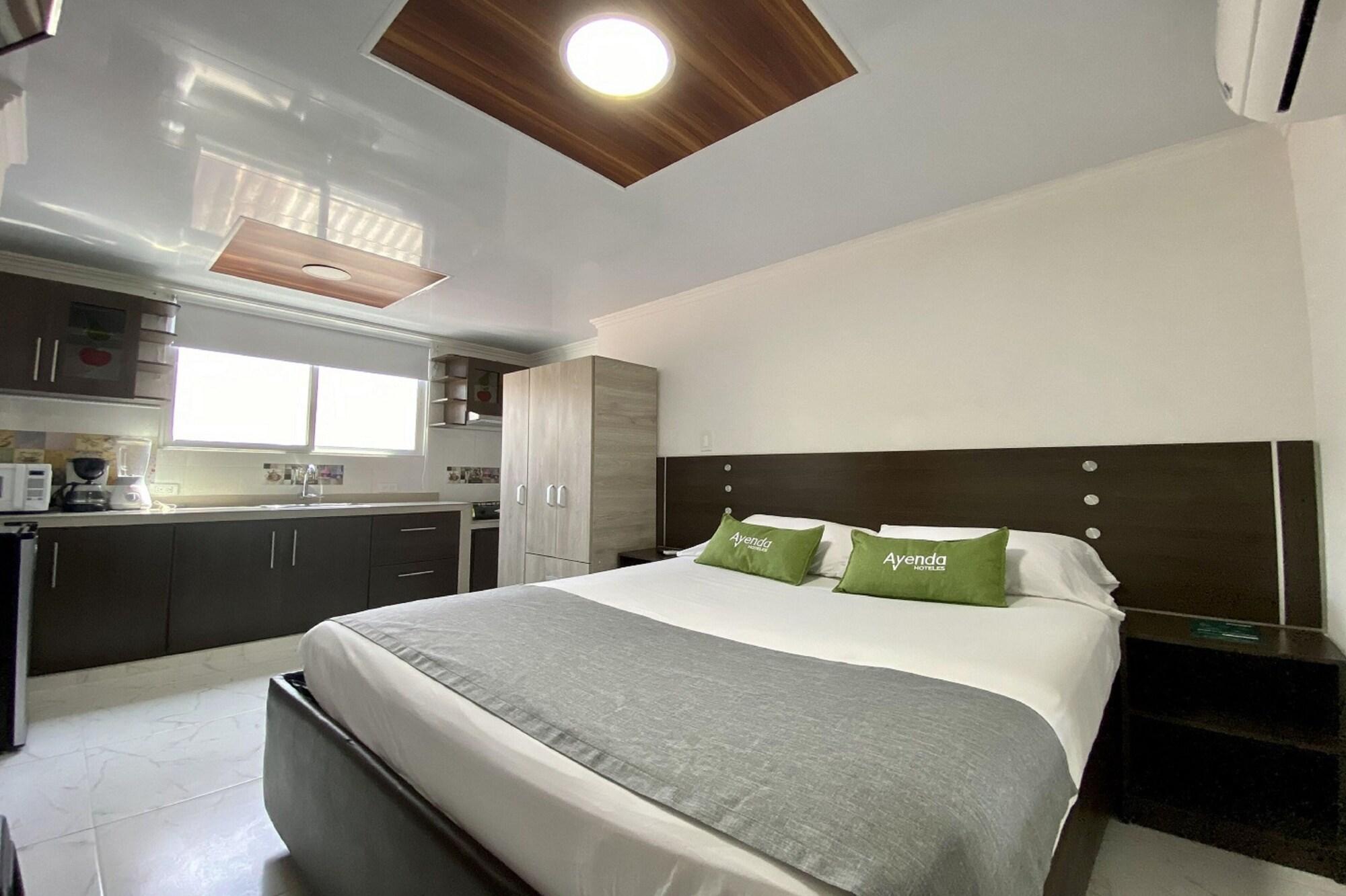 Varios Villa Santos Apartaestudios