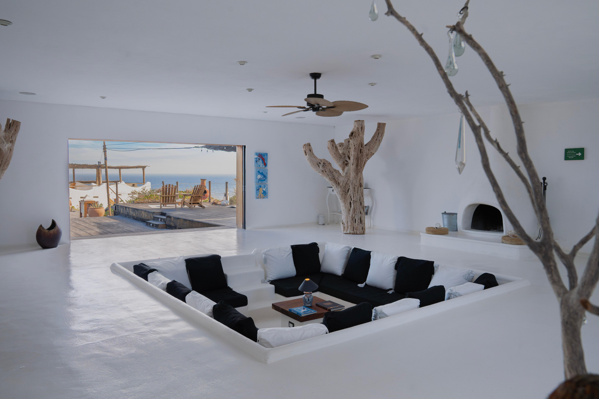 Vista Lobby Nest Baja