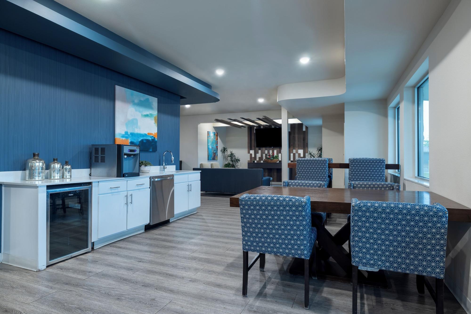 Bar/Salón Soka Suites Dallas - Las Colinas