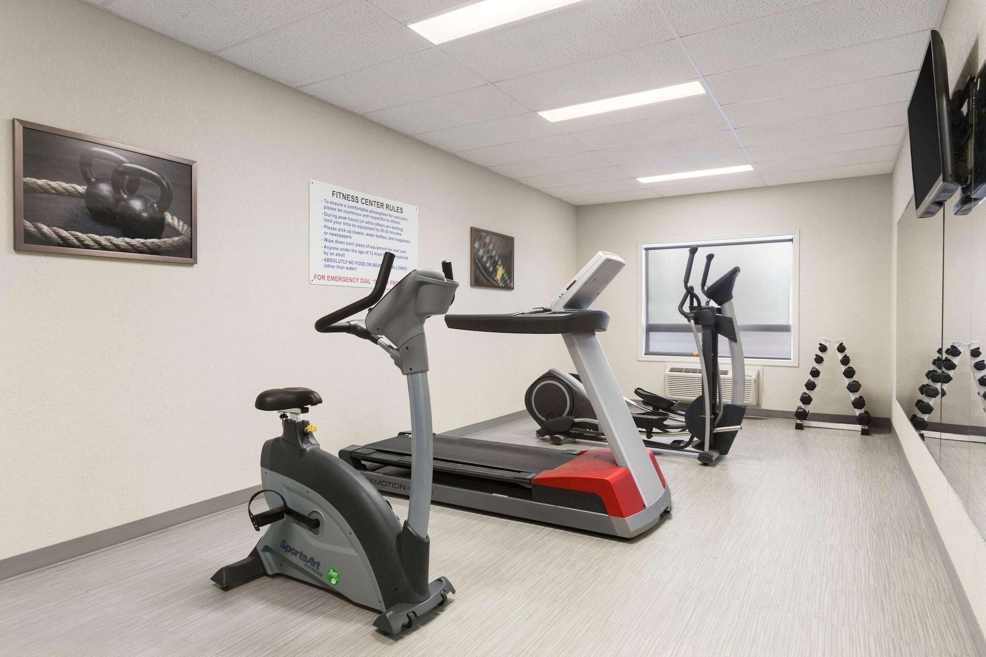 Gimnasio Days Inn & Suites by Wyndham Yorkton
