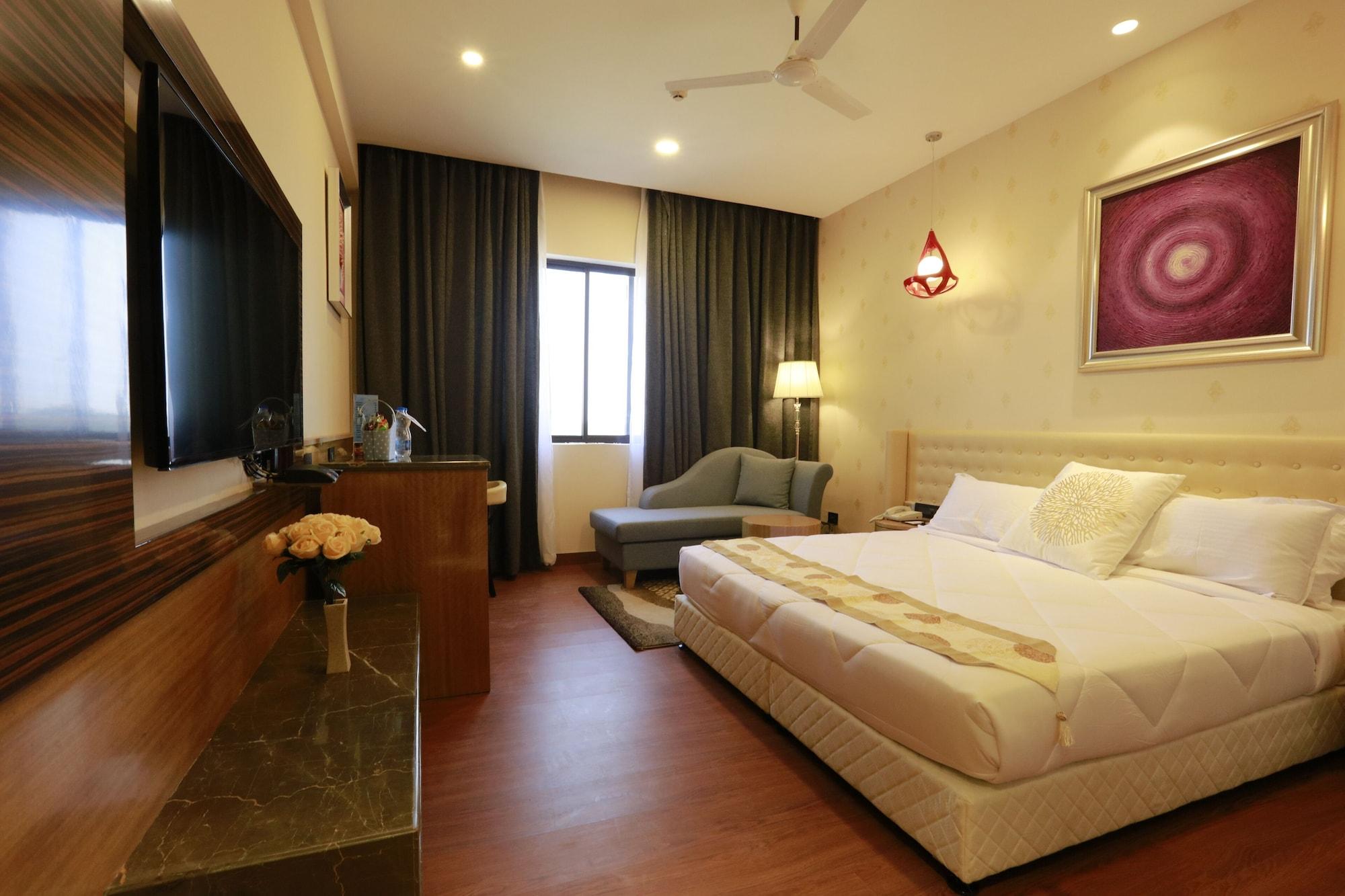 Habitación Hotel Pal Heights Mantra