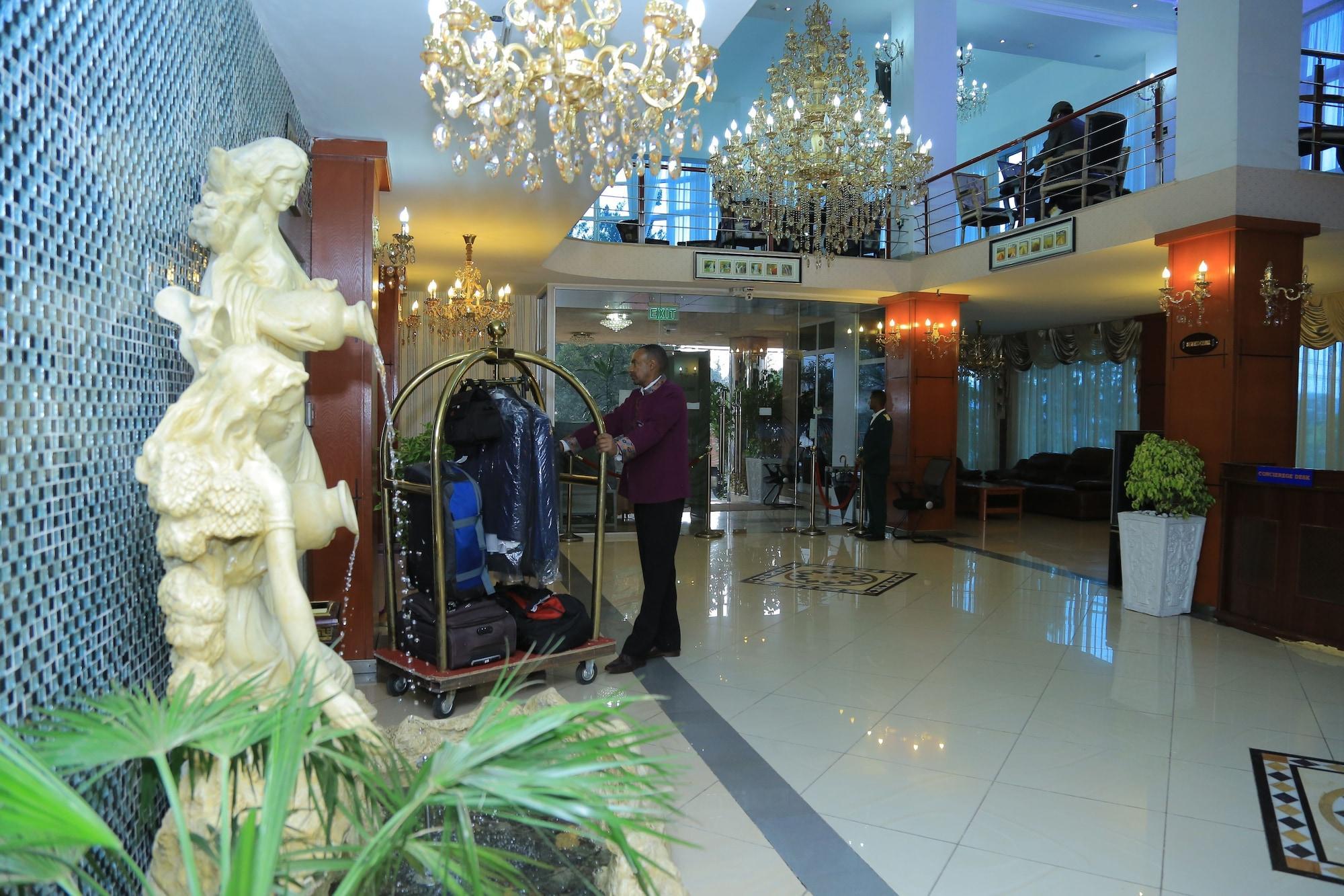 Vista Lobby Sarem International Hotel