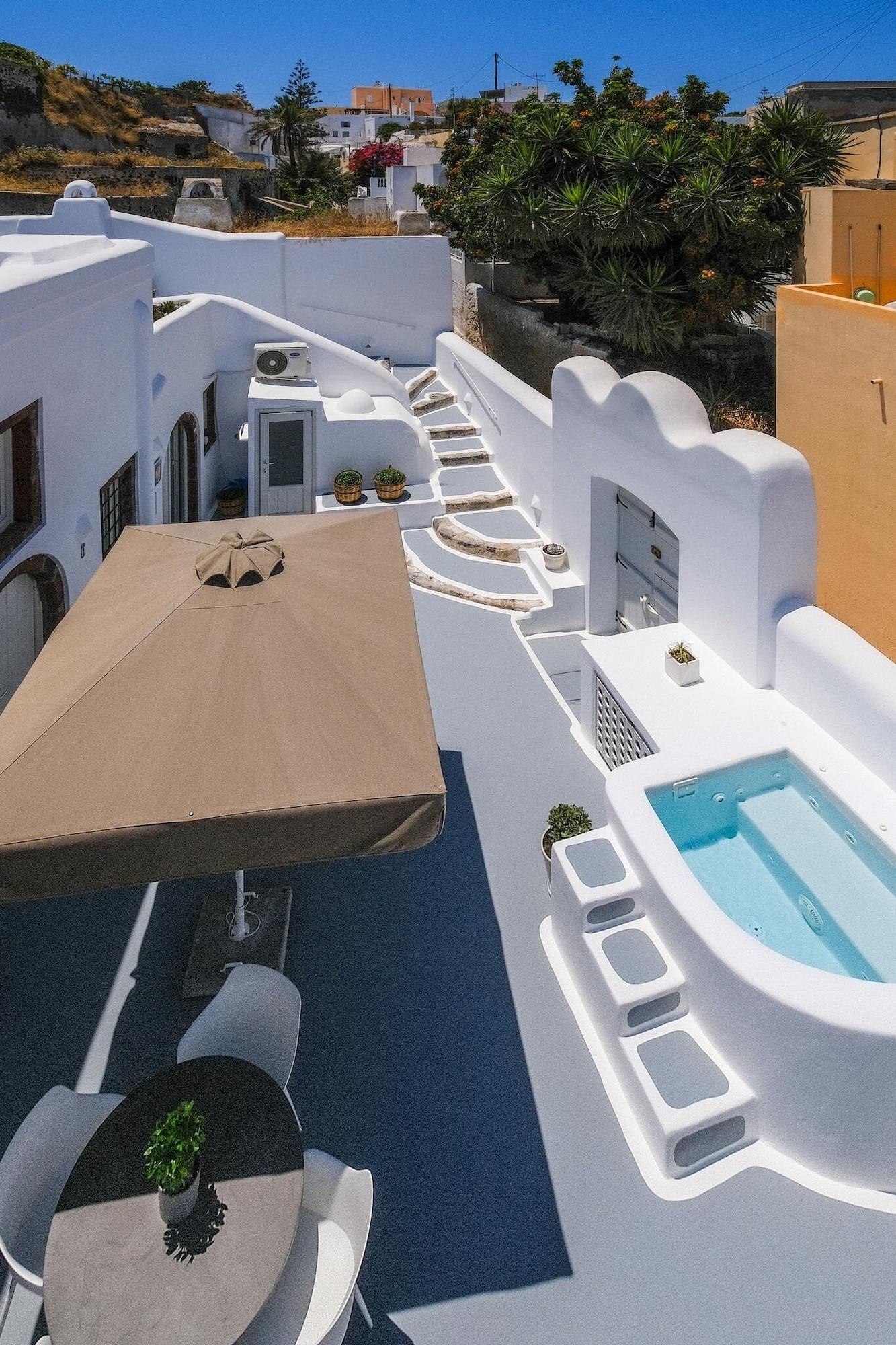 Vista Exterior Radiant Santorini