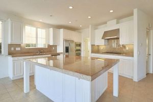 Alquiler Vacacional - Large Beach house on main channel with 40 ft boat duck and game room