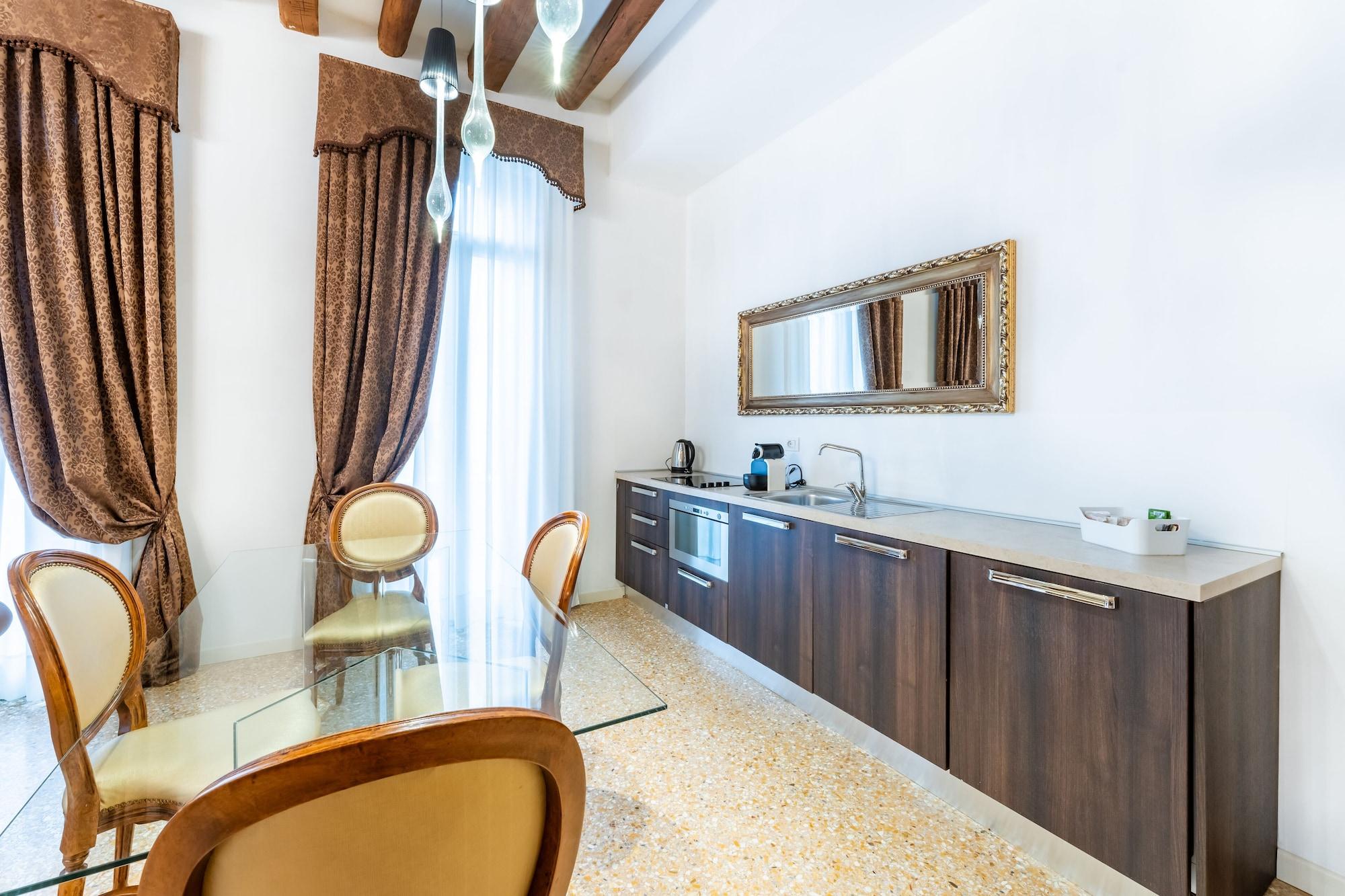 Equipamiento de Habitación San Teodoro Palace Luxury Apartments