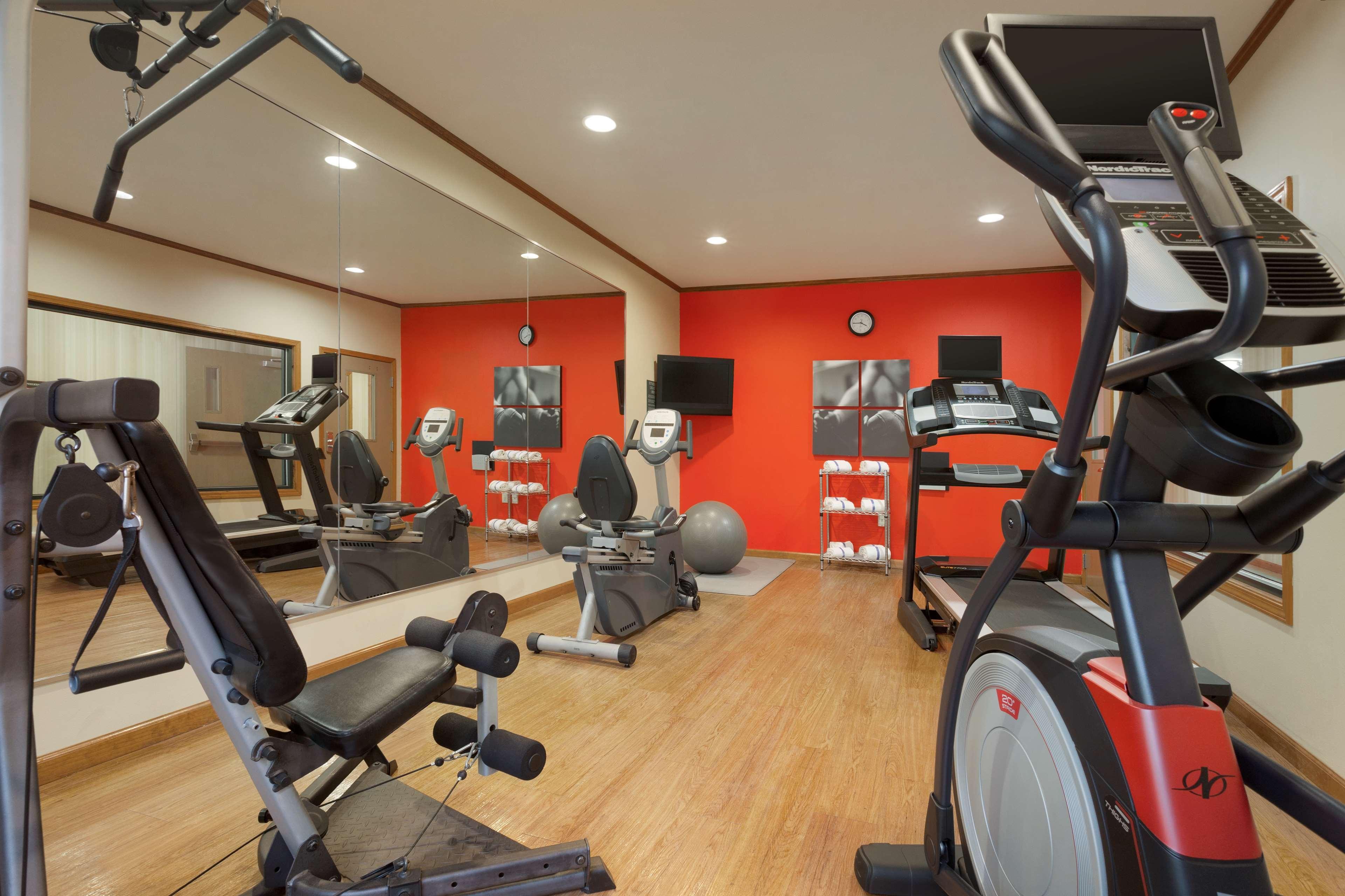 Instalaciones Recreativas Country Inn & Suites by Radisson, Pineville, LA
