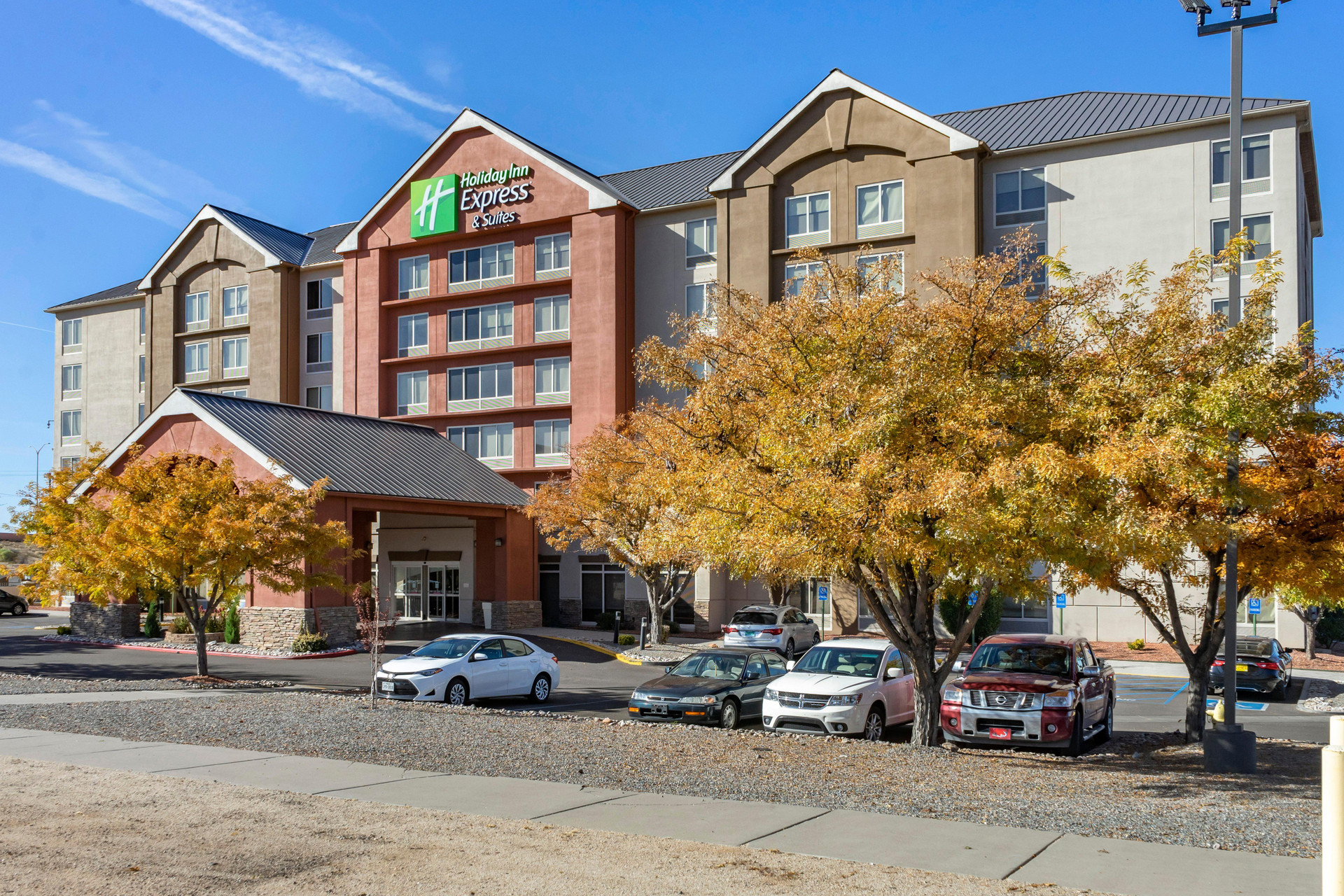 Vista Exterior Holiday Inn Express Hotel & Suites Albuquerque Midtown by IHG