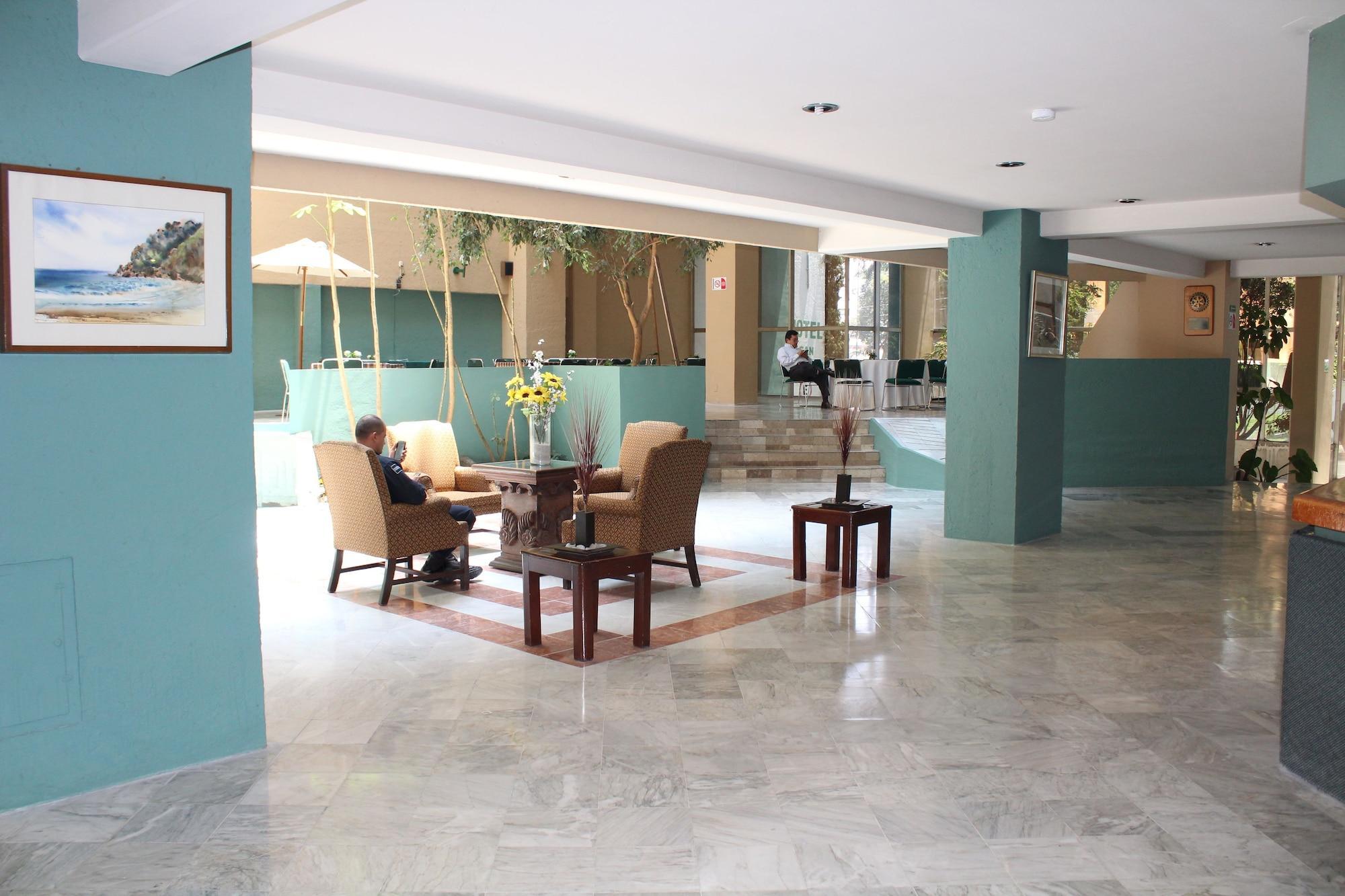 Vista Lobby Hotel San Francisco Toluca