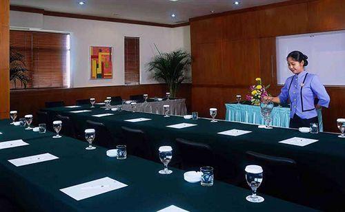 Sala de Reuniones Hotel Santika Pontianak