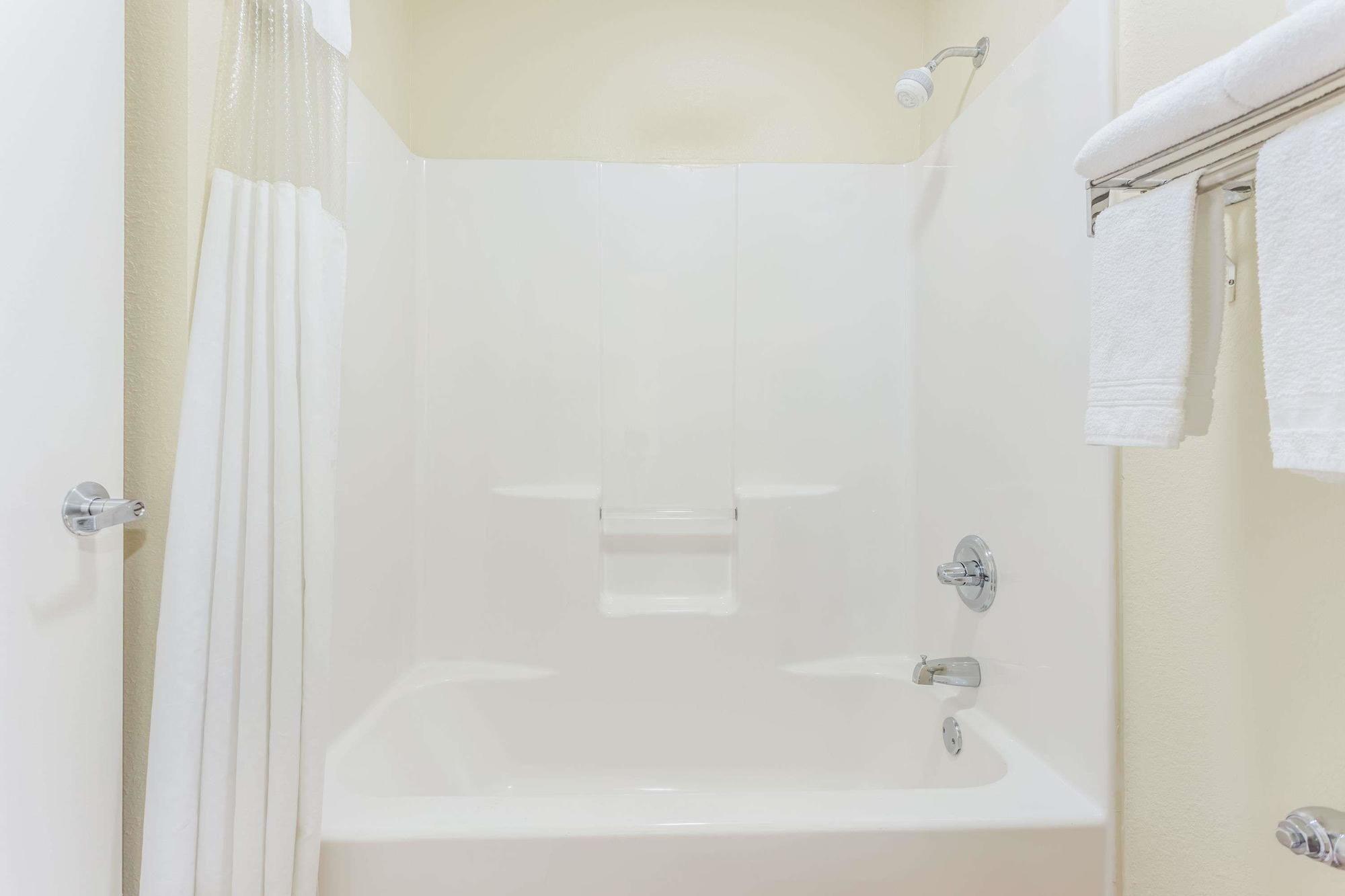 Equipamiento de Habitación Days Inn by Wyndham Trenton