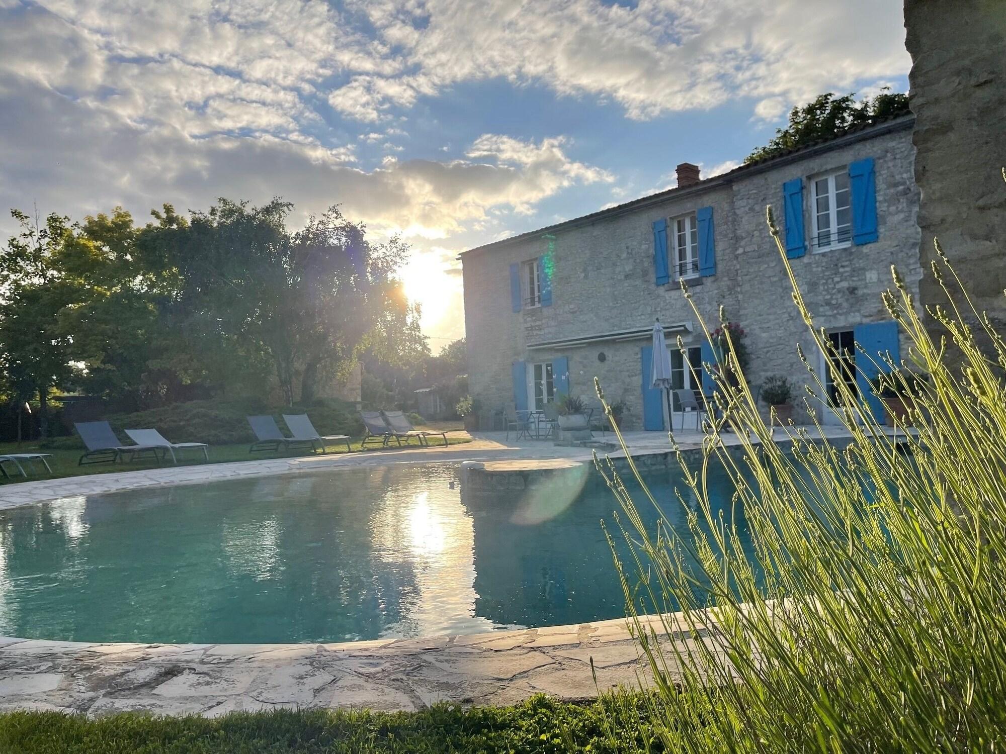 Vista Exterior Logis Saint Leonard