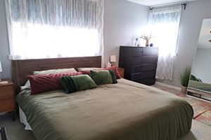 Alquiler Vacacional - Gorgeous Mid Century 3 bed with hot tub near Lincoln Square