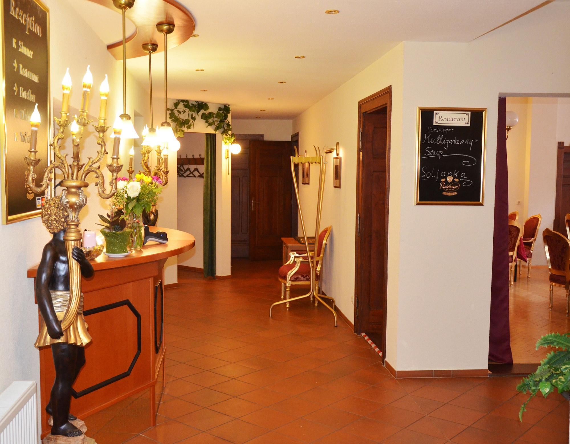 Vista Lobby Hotel Restaurant Zur Hallenburg