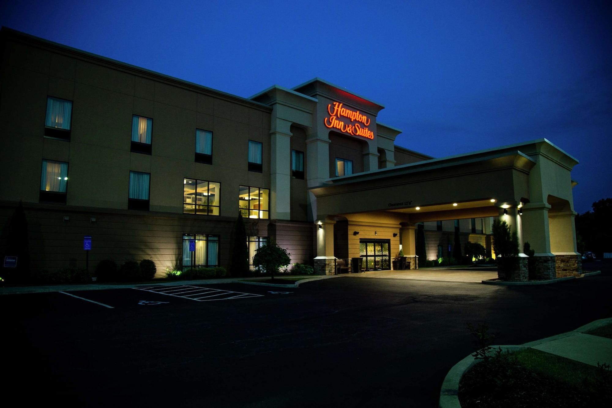 Vista Exterior Hampton Inn & Suites Sharon
