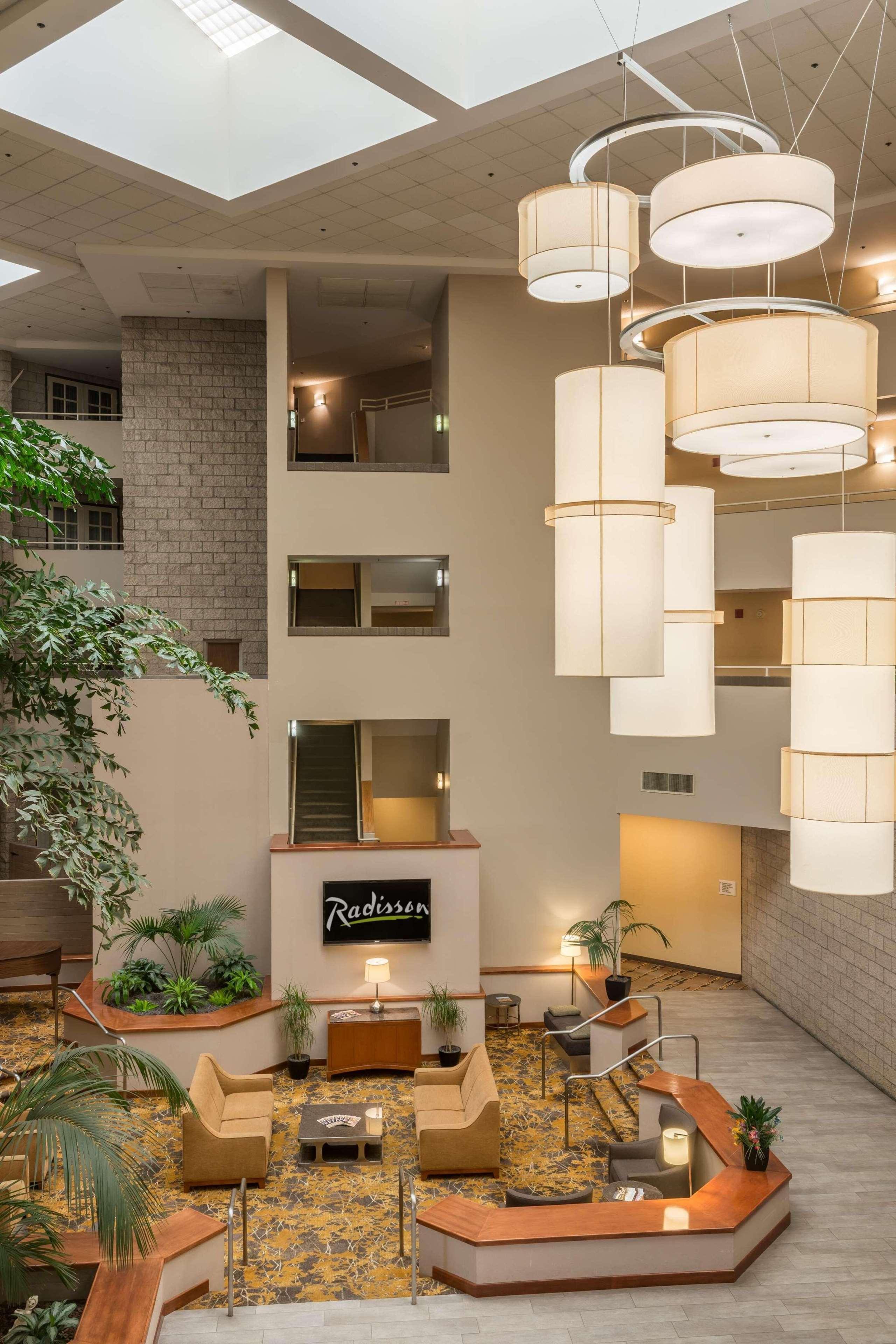 Vista Lobby Radisson Hotel Santa Maria