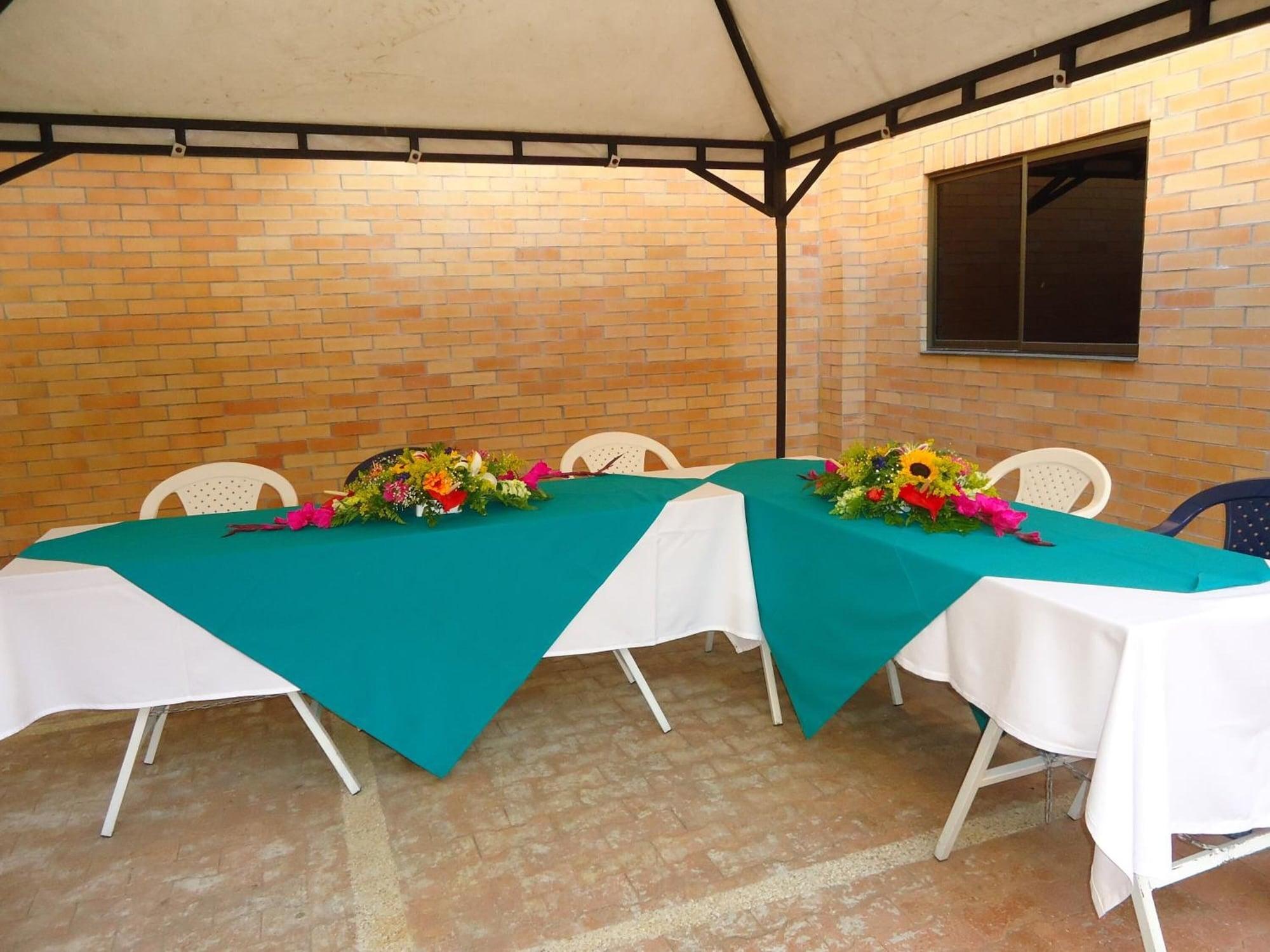 Sala de Reuniones Apartahotel Los Cerezos